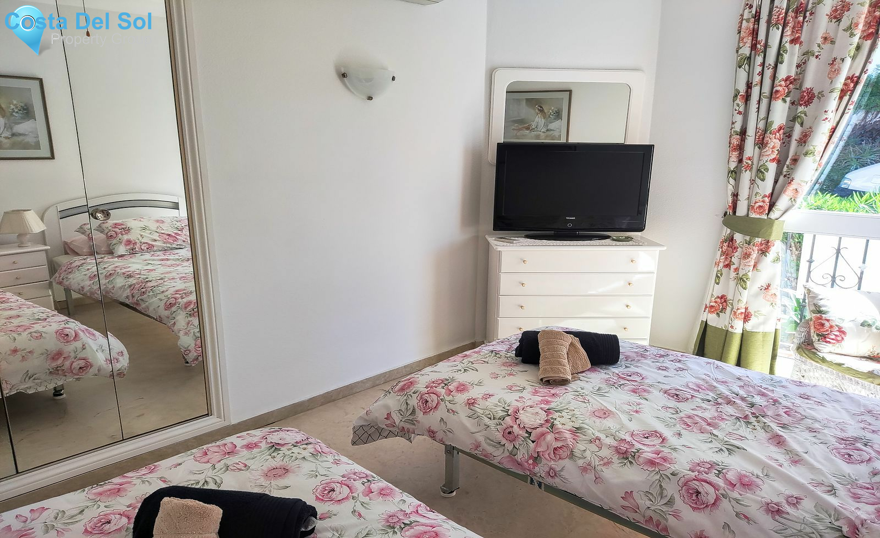 Middle Floor Apartment in Calahonda-1130425