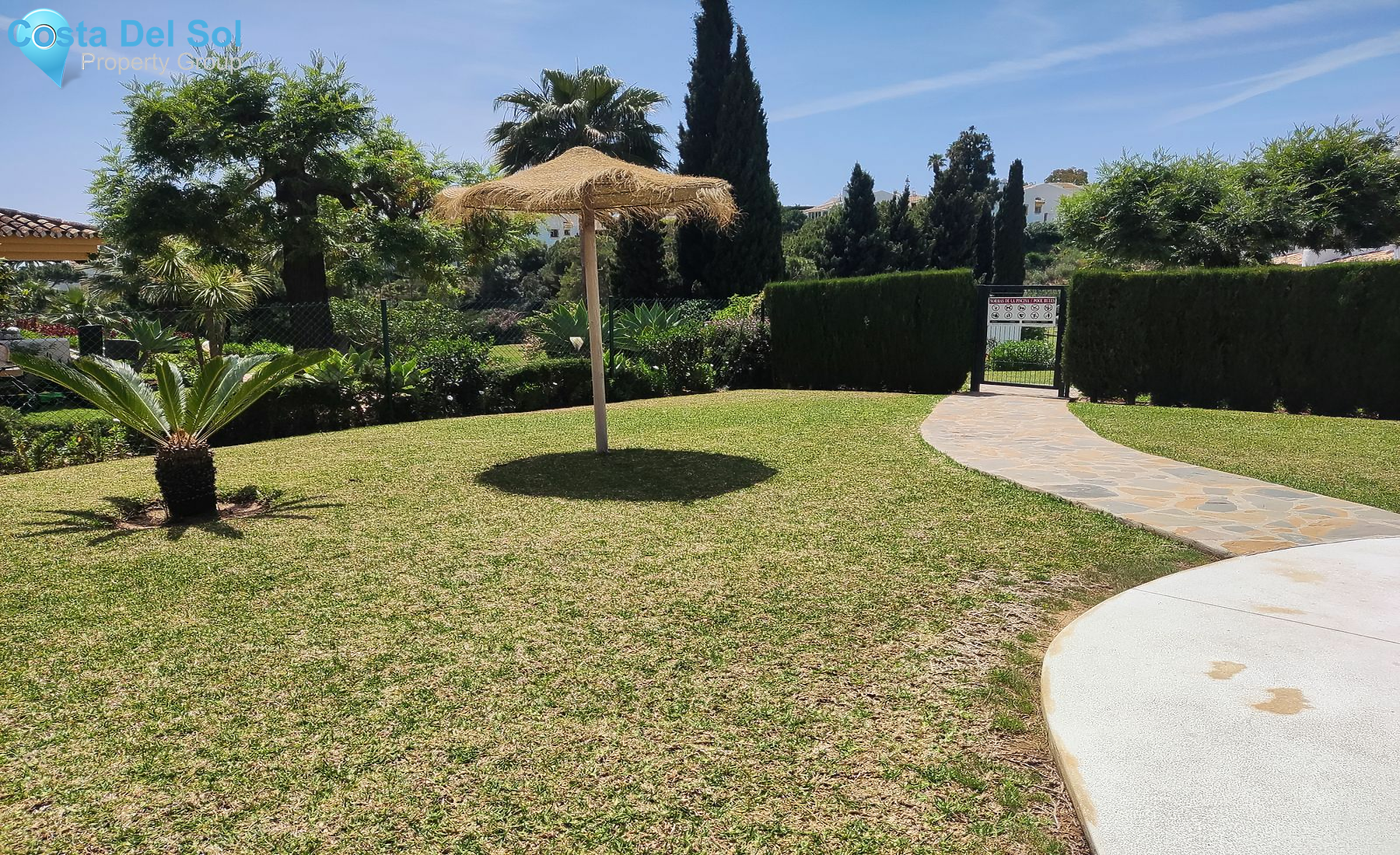 Middle Floor Apartment in Calahonda-1130409