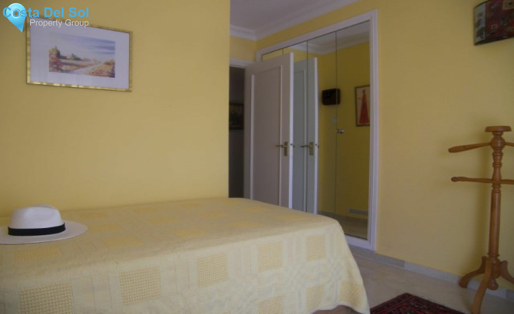 Middle Floor Apartment in Calahonda-1172560