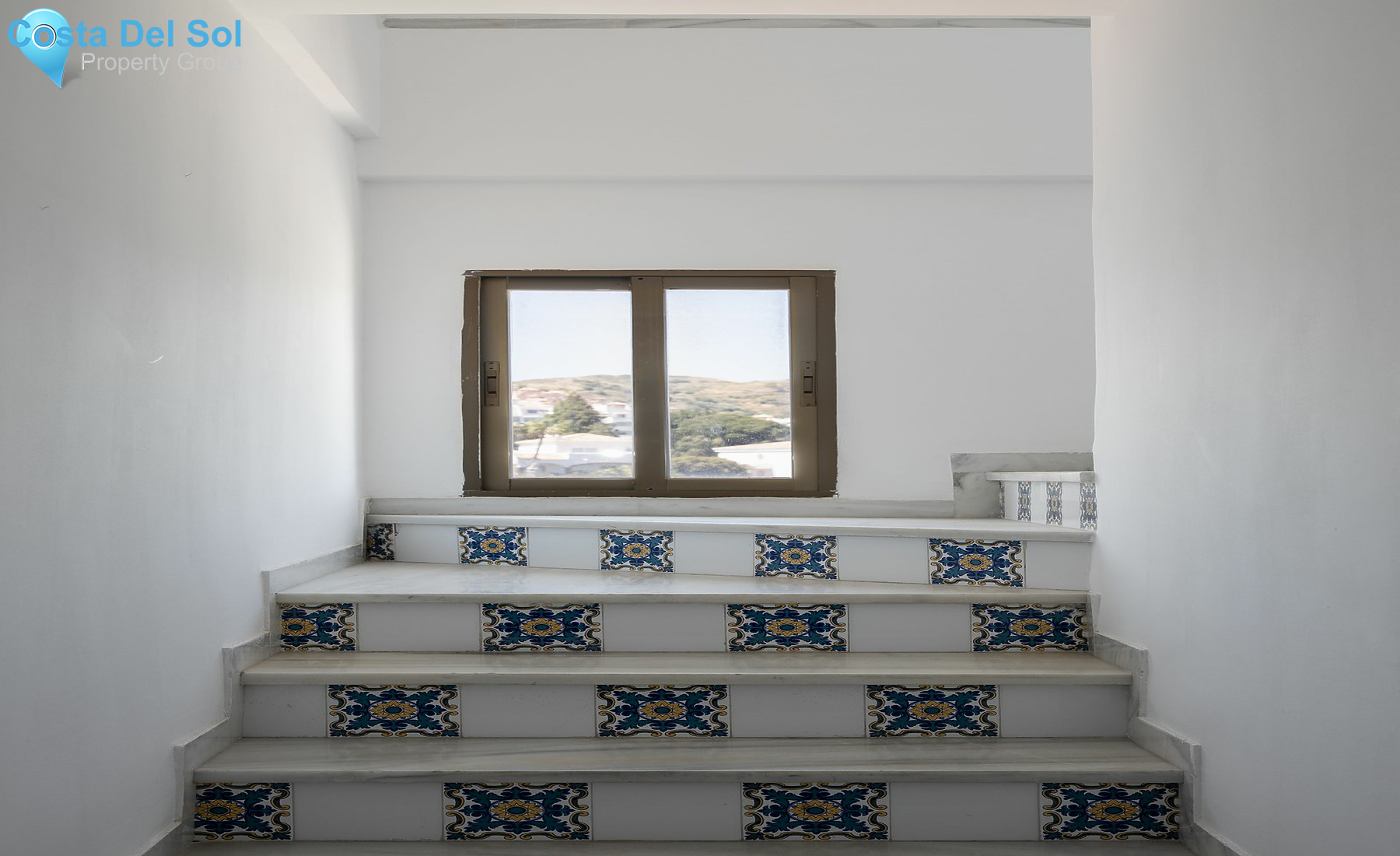 Middle Floor Apartment in Calahonda-1182022