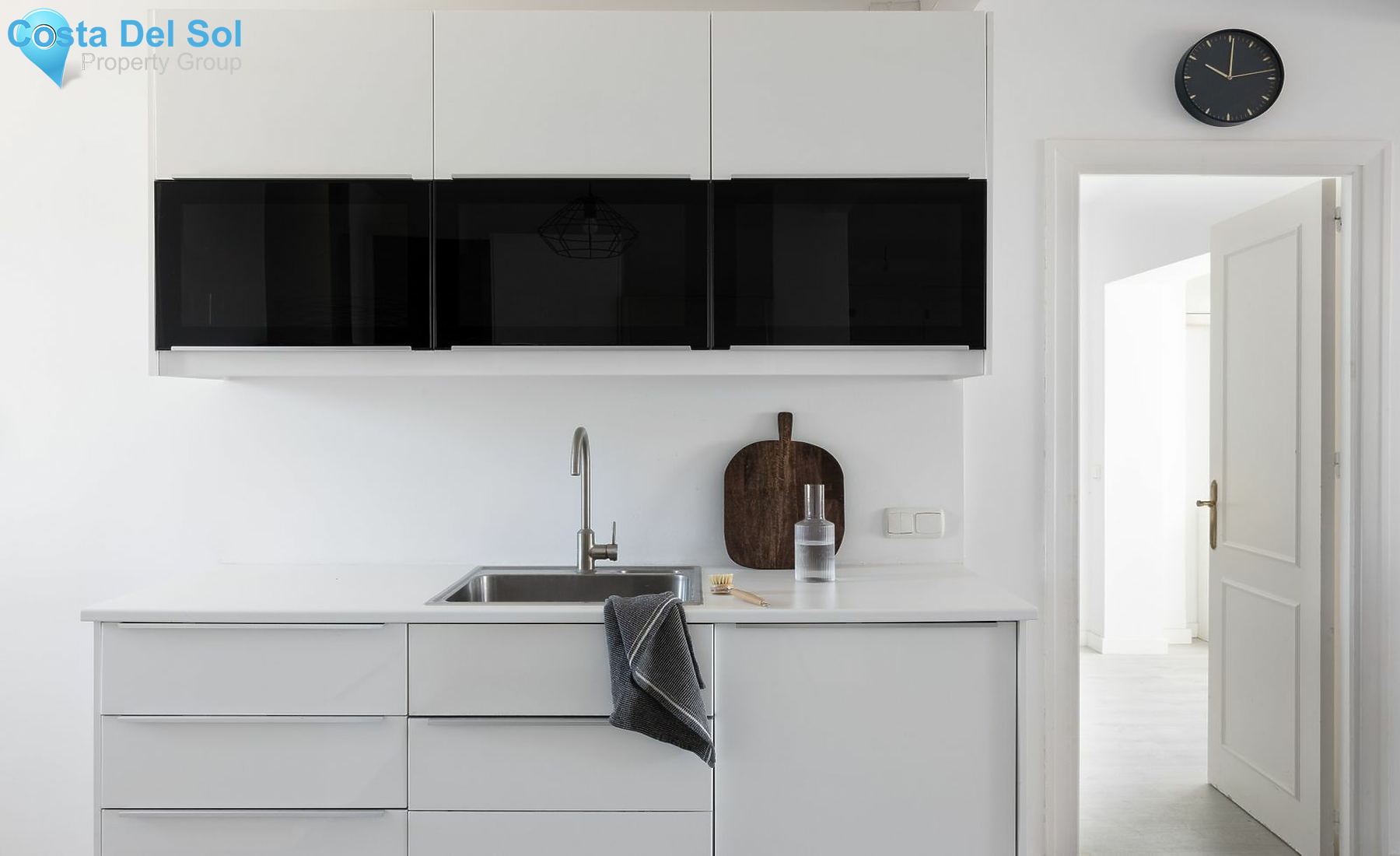 Middle Floor Apartment in Calahonda-1182007