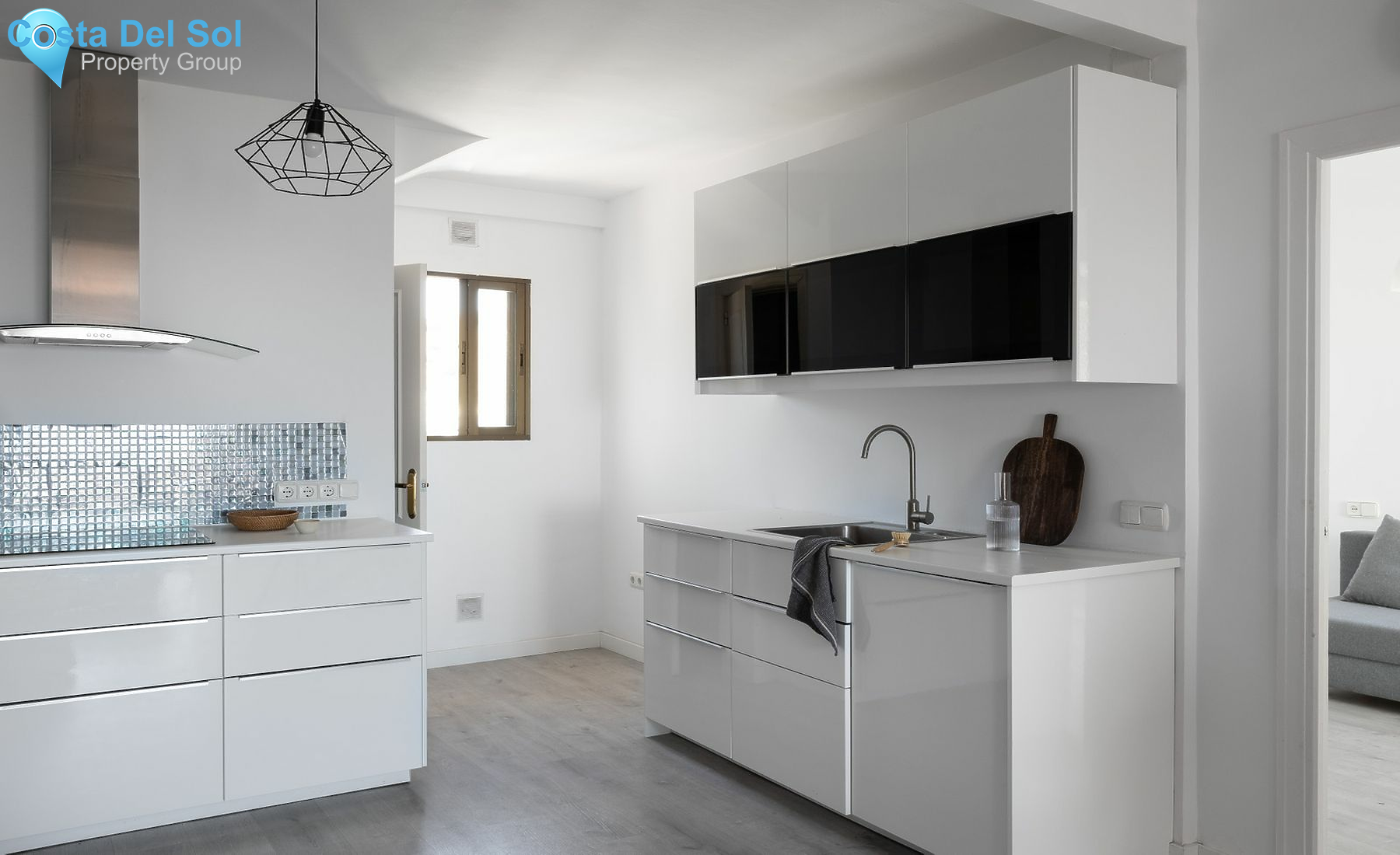 Middle Floor Apartment in Calahonda-1182008