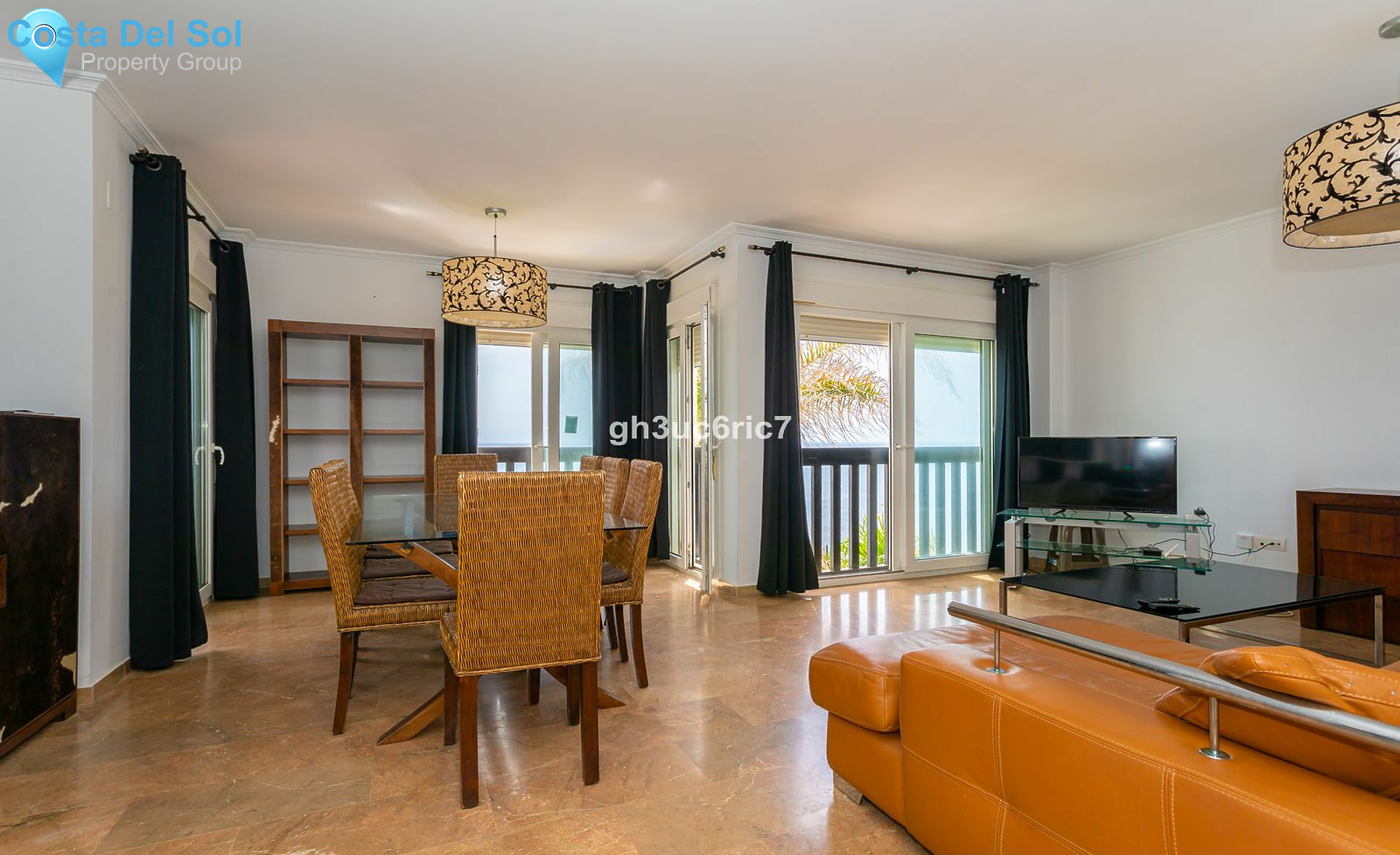 Middle Floor Apartment in Calahonda-1387382