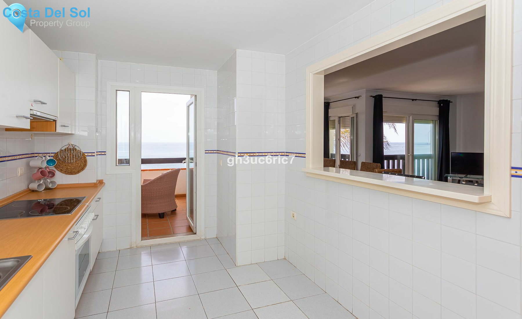 Middle Floor Apartment in Calahonda-1387371