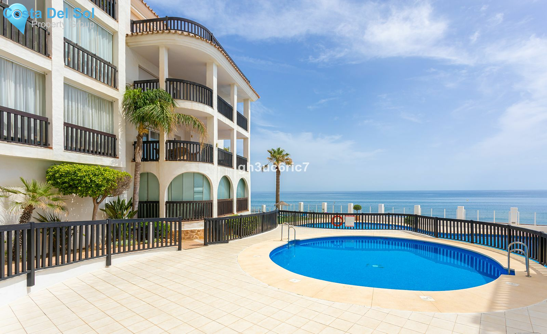 Middle Floor Apartment in Calahonda-1387389