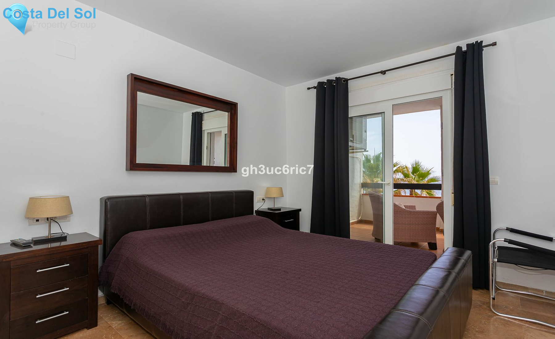 Middle Floor Apartment in Calahonda-1387372