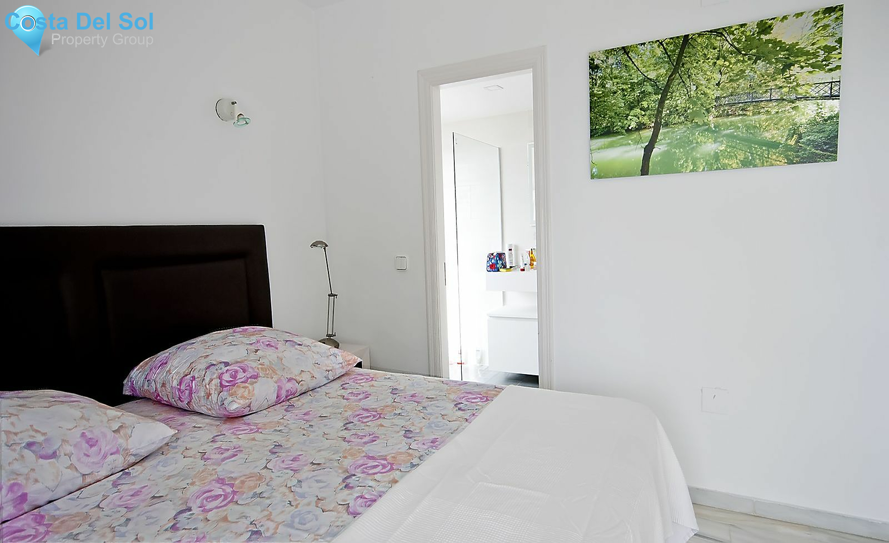 Middle Floor Apartment in Calahonda-1430647