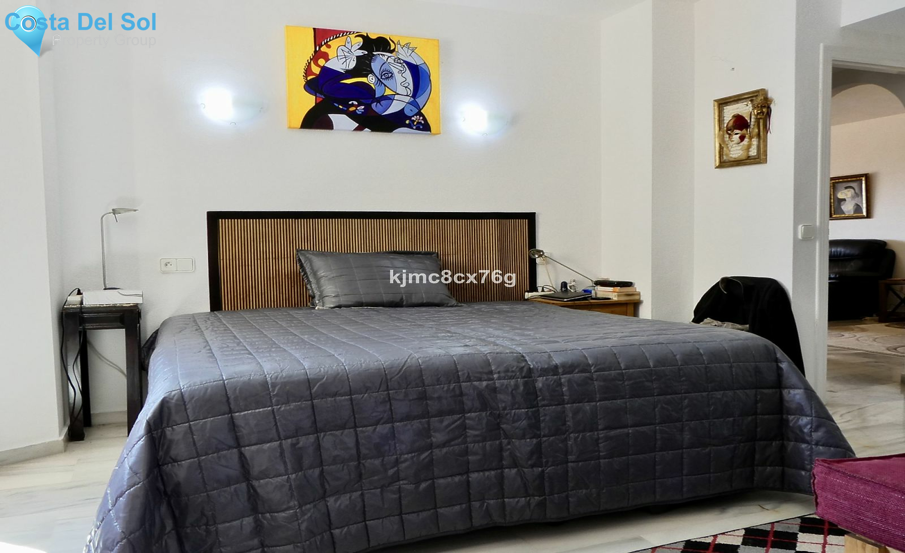 Middle Floor Apartment in Calahonda-1441568