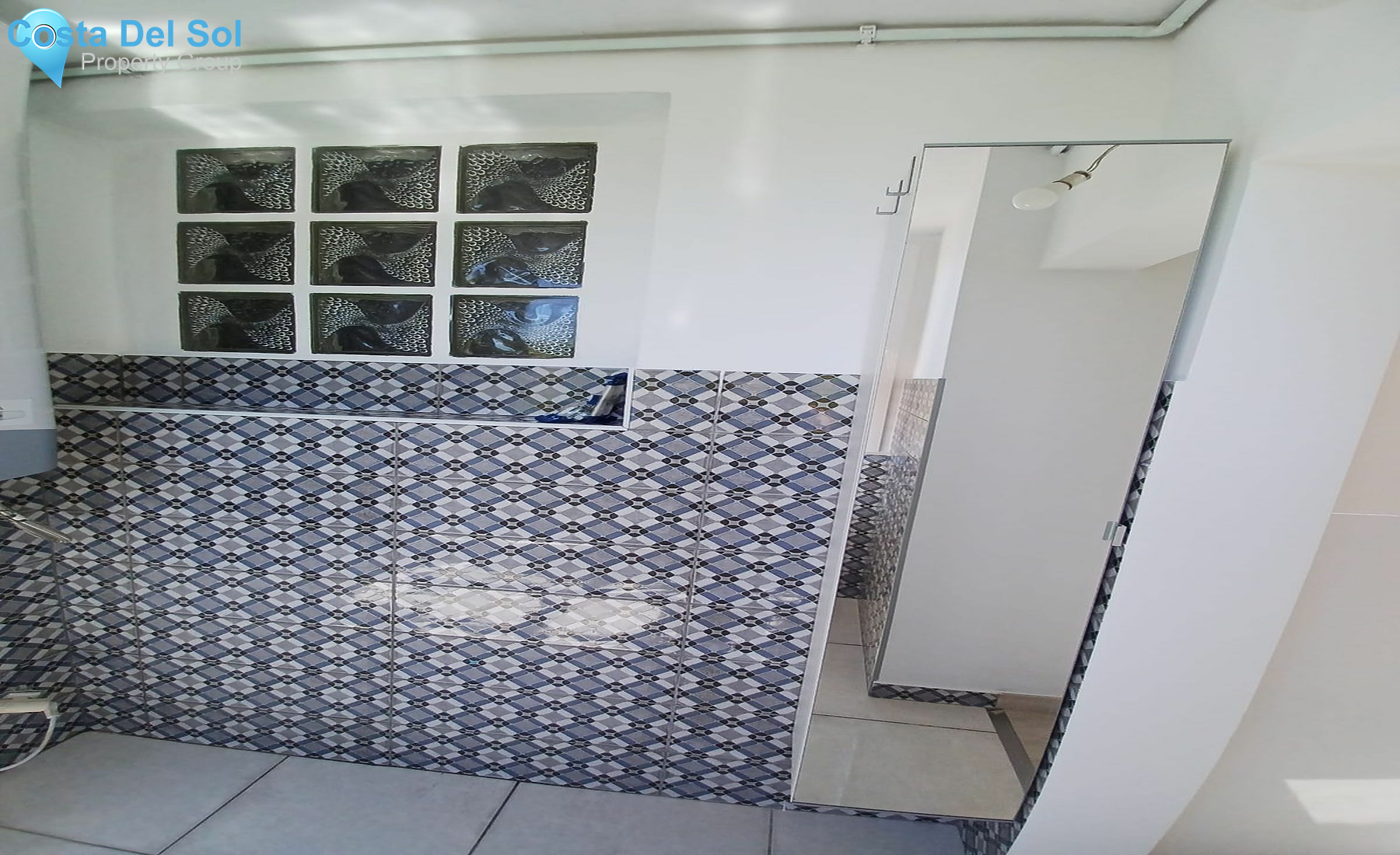 Middle Floor Apartment in Calahonda-1442980