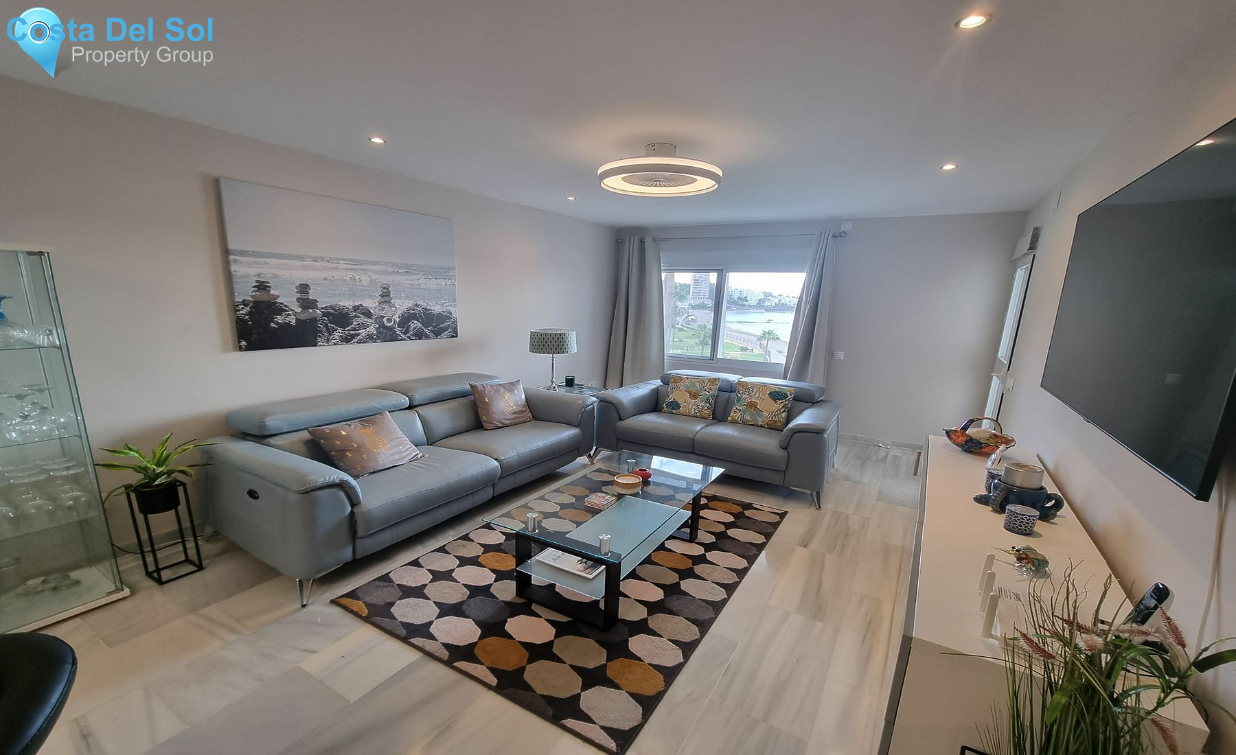 Middle Floor Apartment in Calahonda-1466019