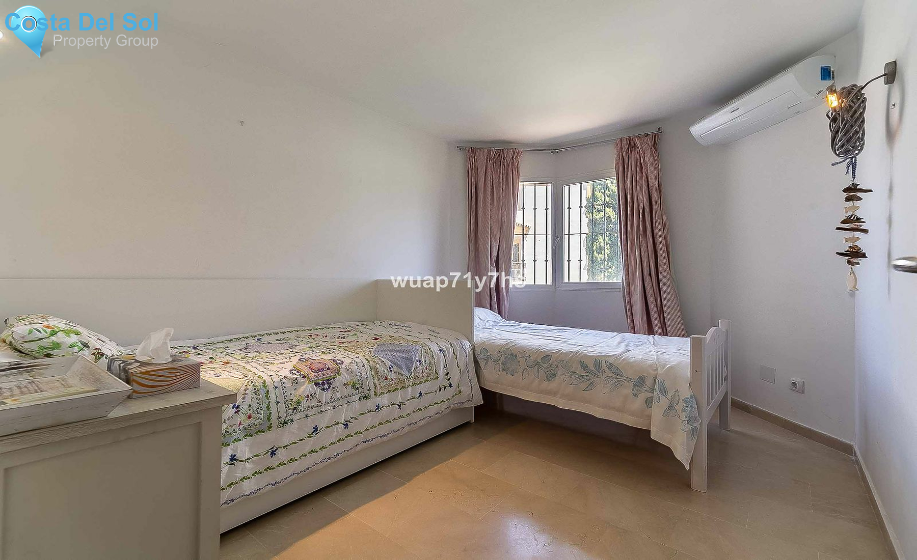 Middle Floor Apartment in Calahonda-1467890
