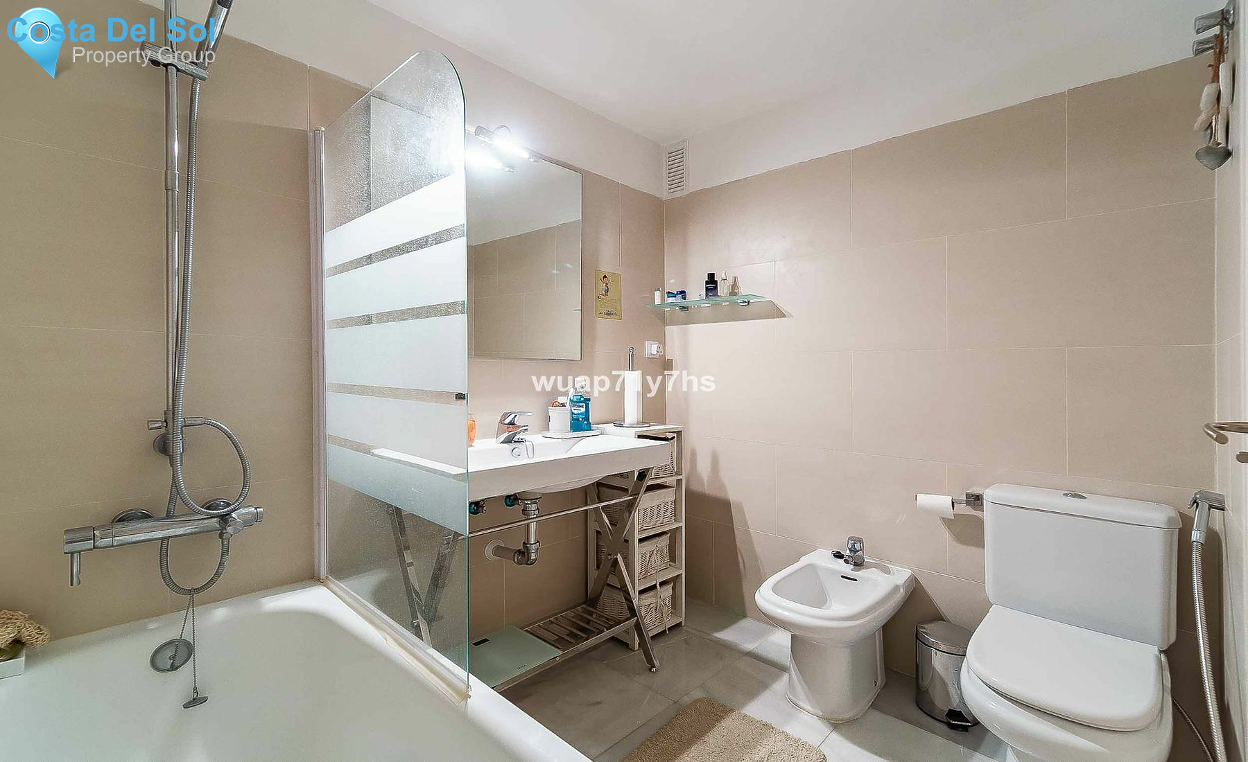 Middle Floor Apartment in Calahonda-1467896