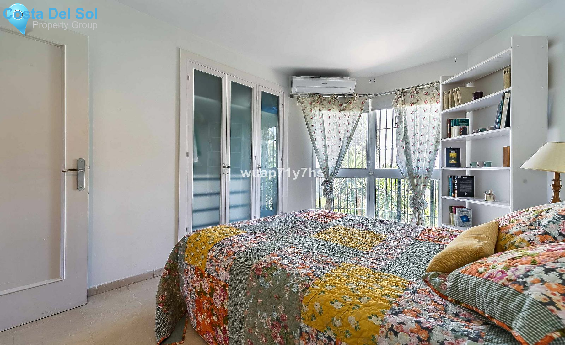 Middle Floor Apartment in Calahonda-1467888