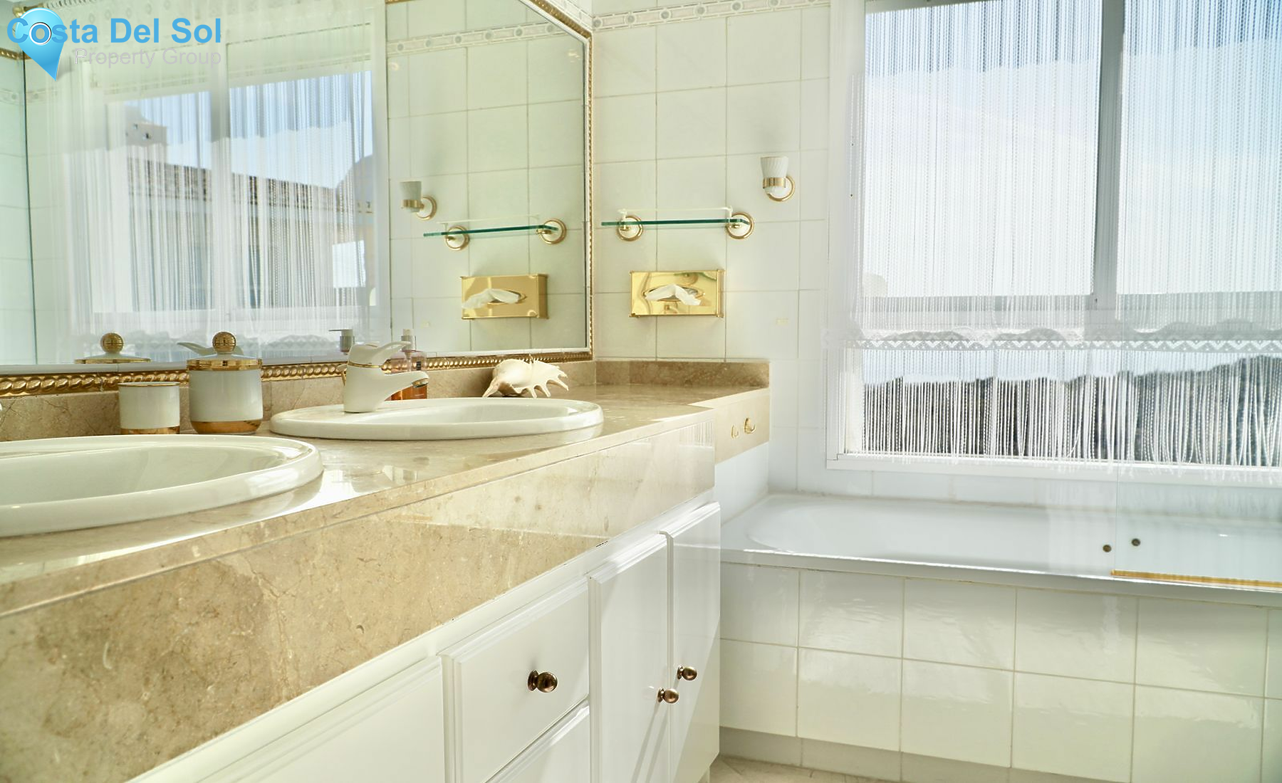 Middle Floor Apartment in Calahonda-1481321