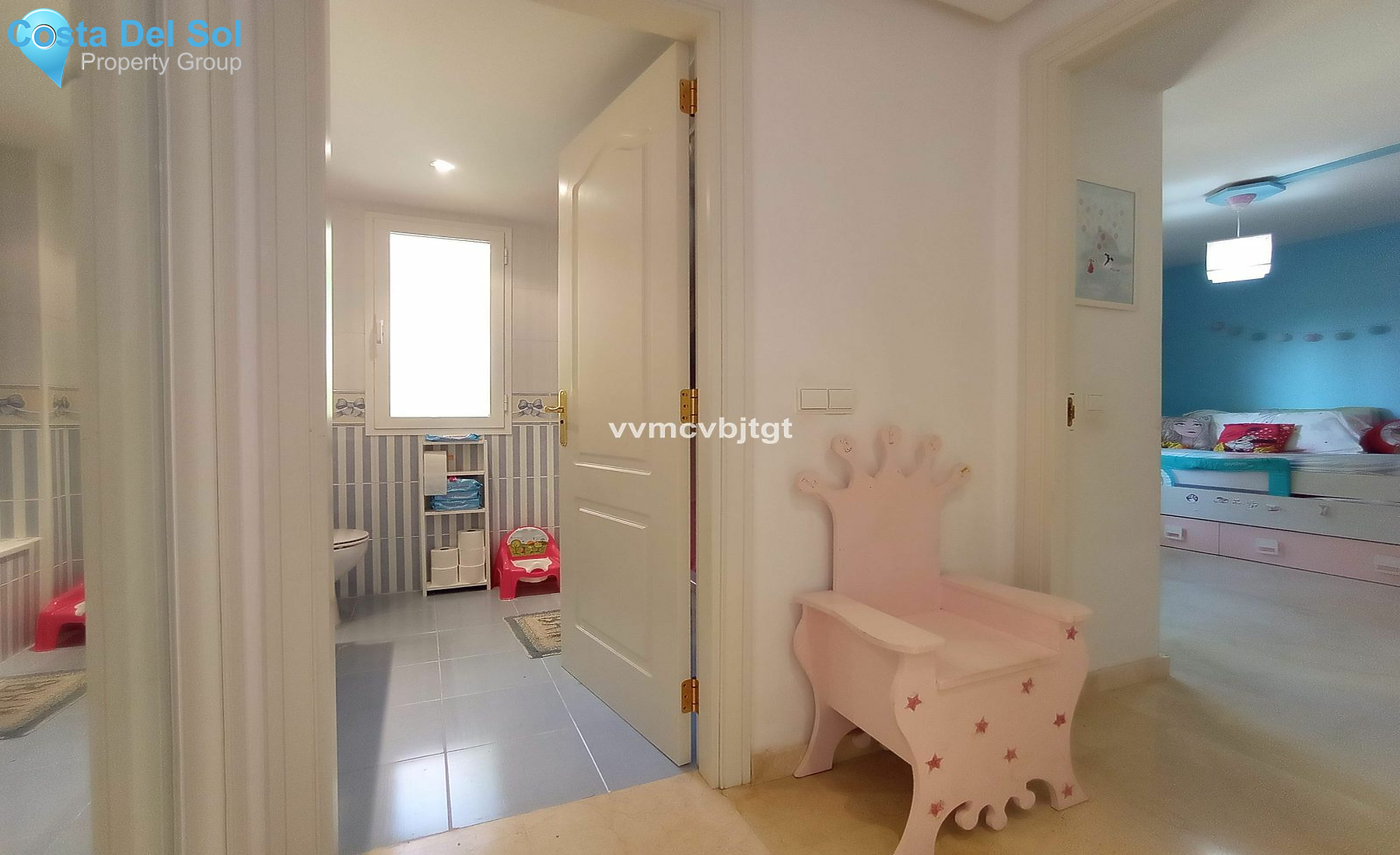 Middle Floor Apartment in Calahonda-1491498