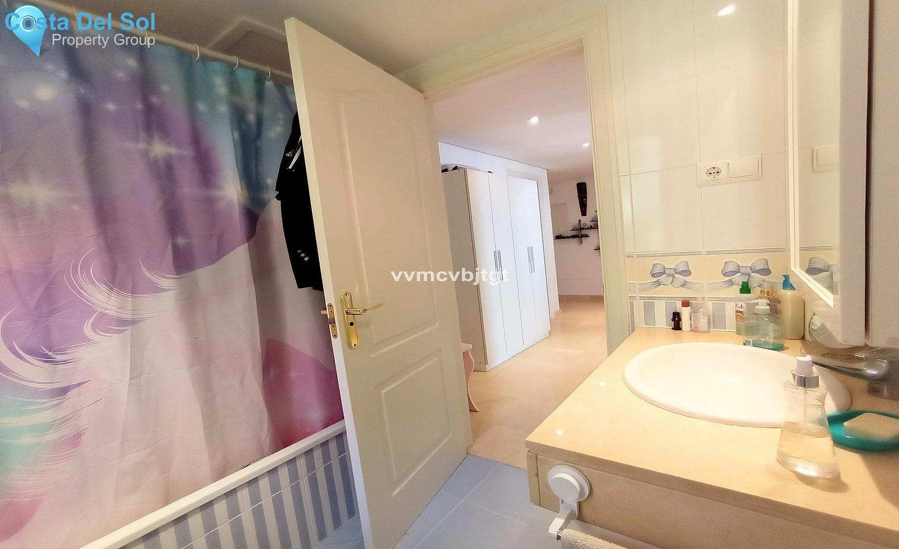 Middle Floor Apartment in Calahonda-1491502