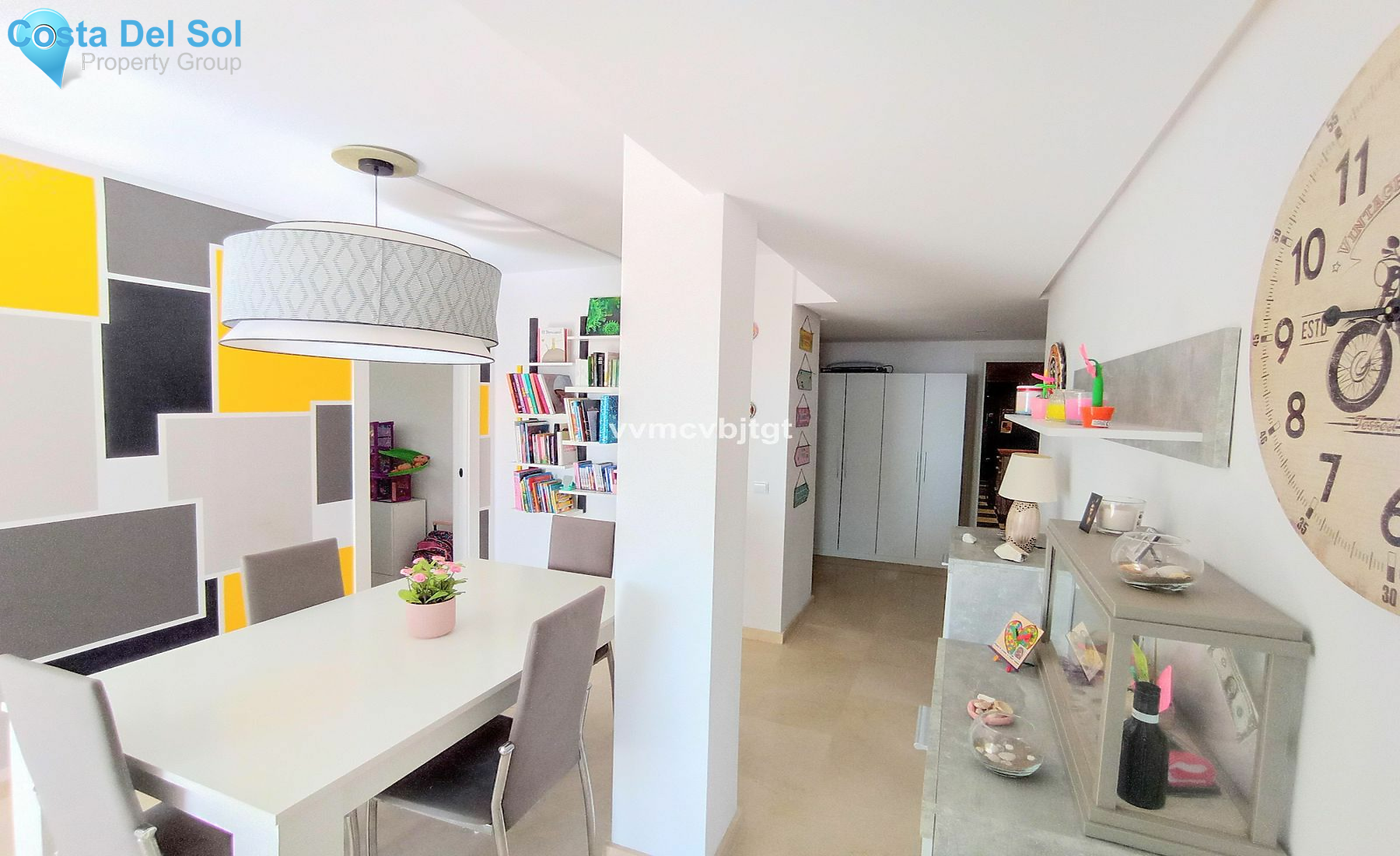Middle Floor Apartment in Calahonda-1491504