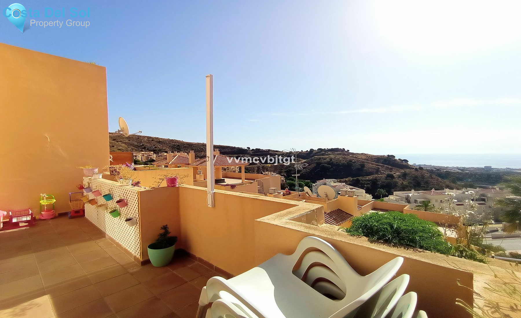 Middle Floor Apartment in Calahonda-1491491