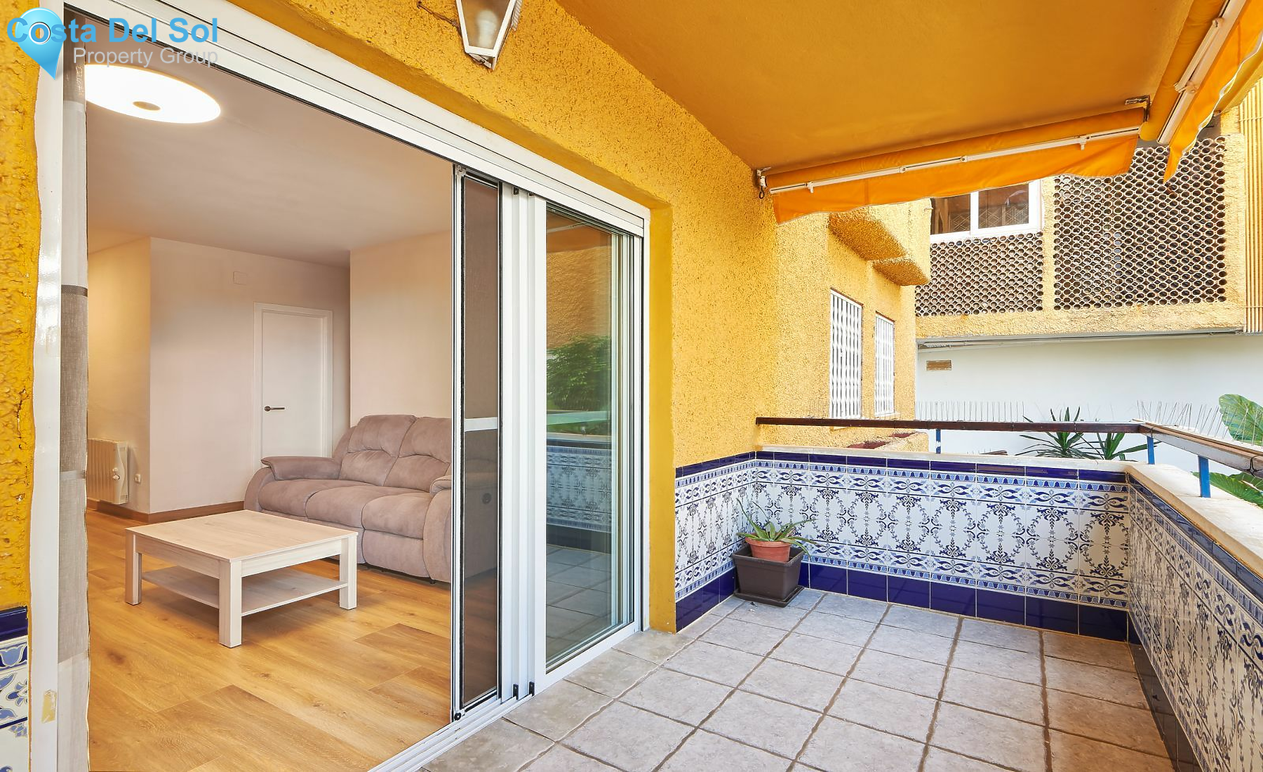 Middle Floor Apartment in Calahonda-1513965