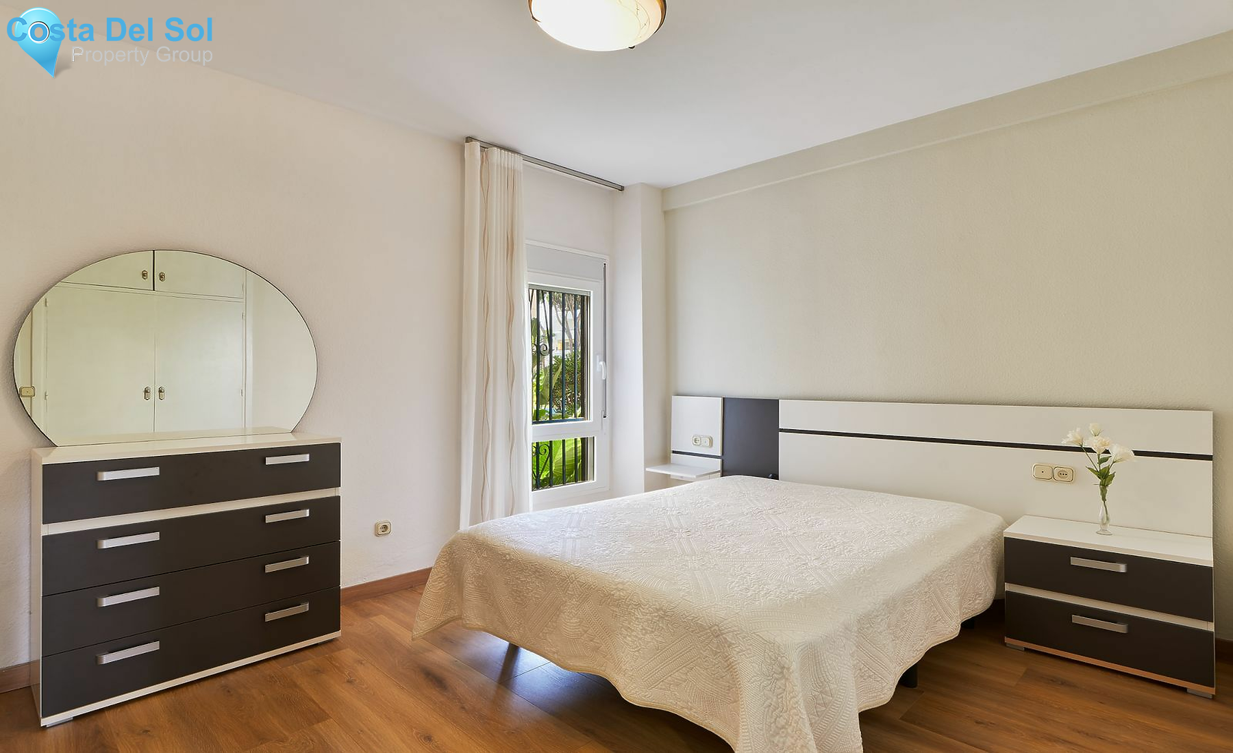 Middle Floor Apartment in Calahonda-1513972