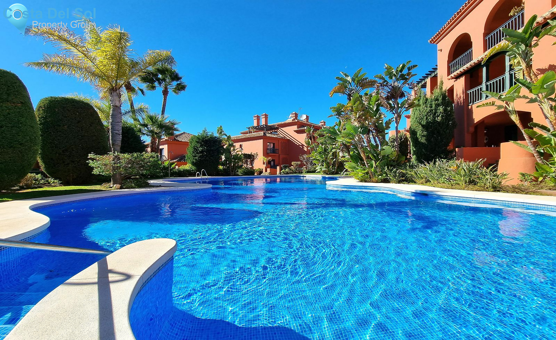 Middle Floor Apartment in Calahonda