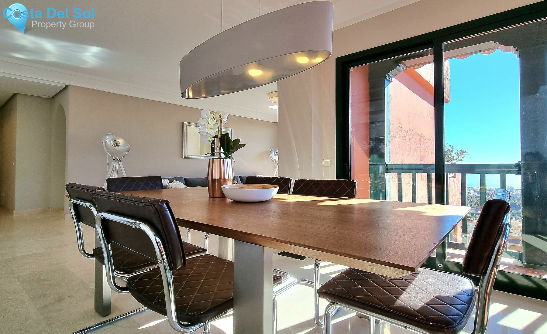 Middle Floor Apartment in Calahonda-1550810