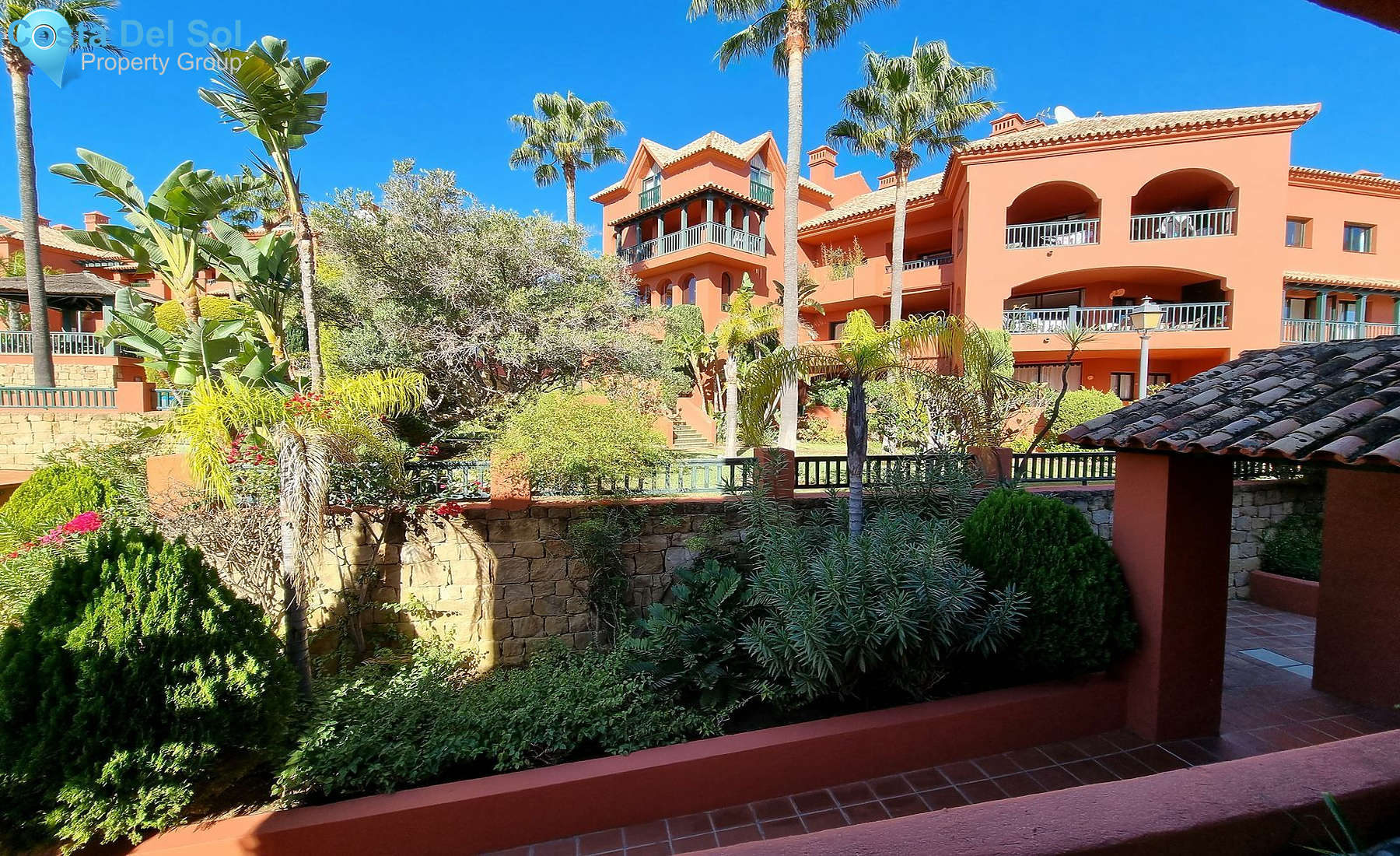 Middle Floor Apartment in Calahonda-1550812