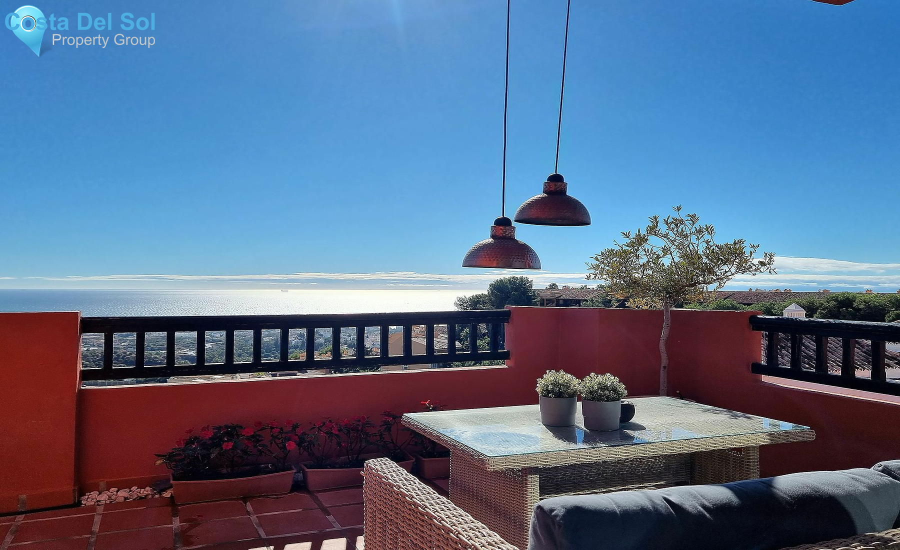 Middle Floor Apartment in Calahonda-1550798