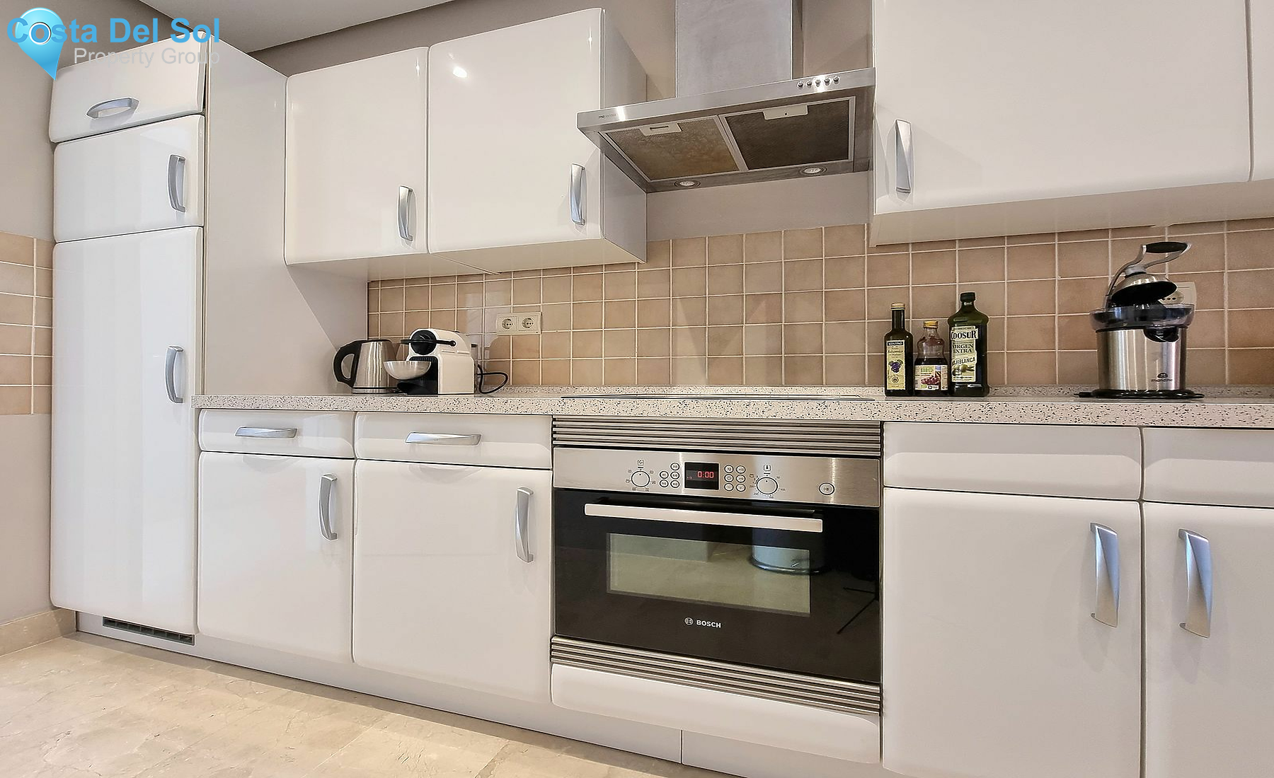 Middle Floor Apartment in Calahonda-1550800