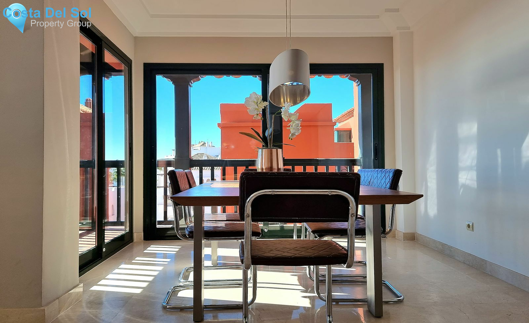 Middle Floor Apartment in Calahonda-1550804