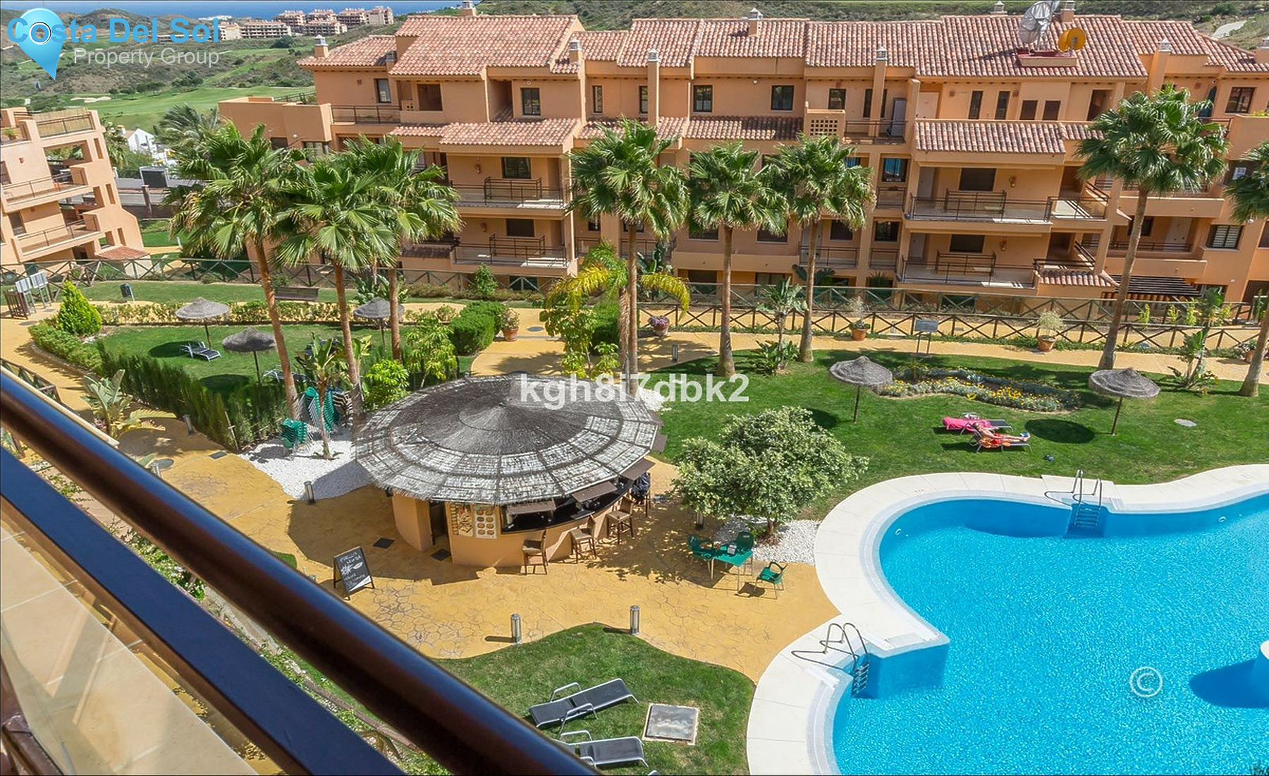 Middle Floor Apartment in Calanova Golf