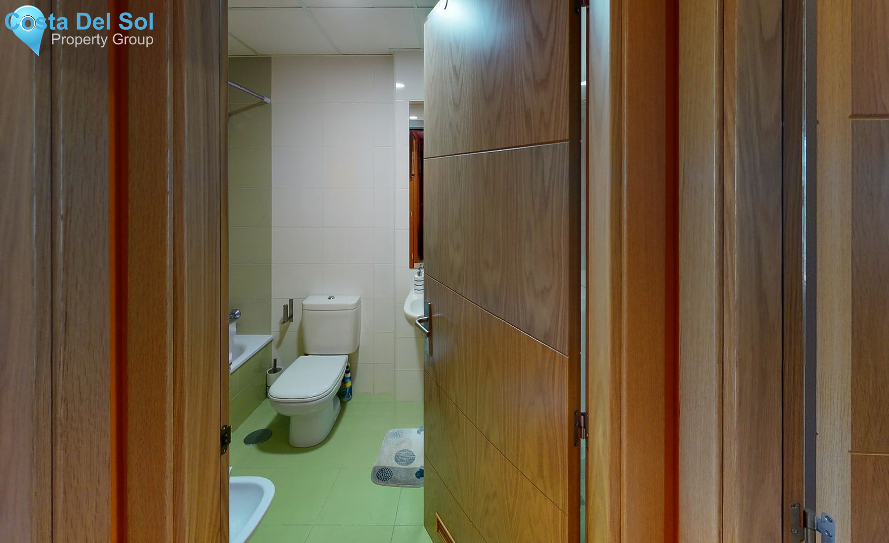 Middle Floor Apartment in Caleta de Vélez-1145674