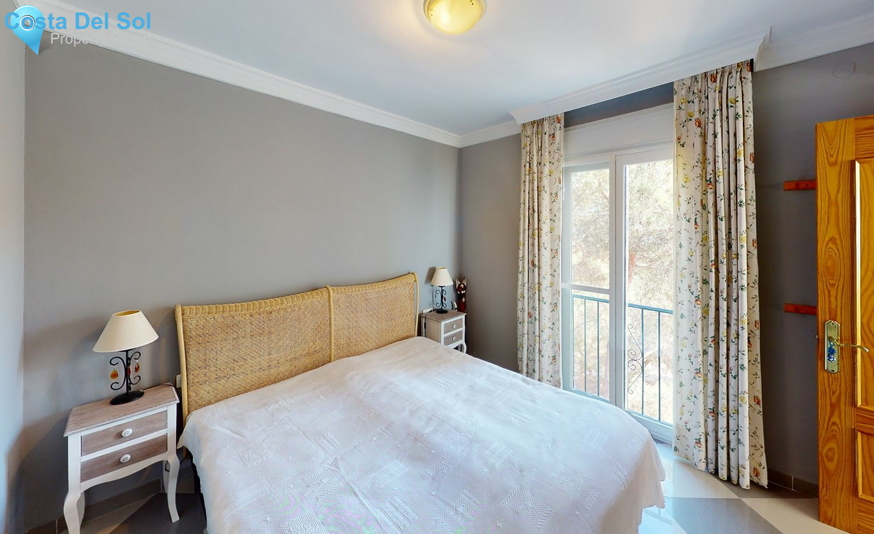 Middle Floor Apartment in Caleta de Vélez-1514076