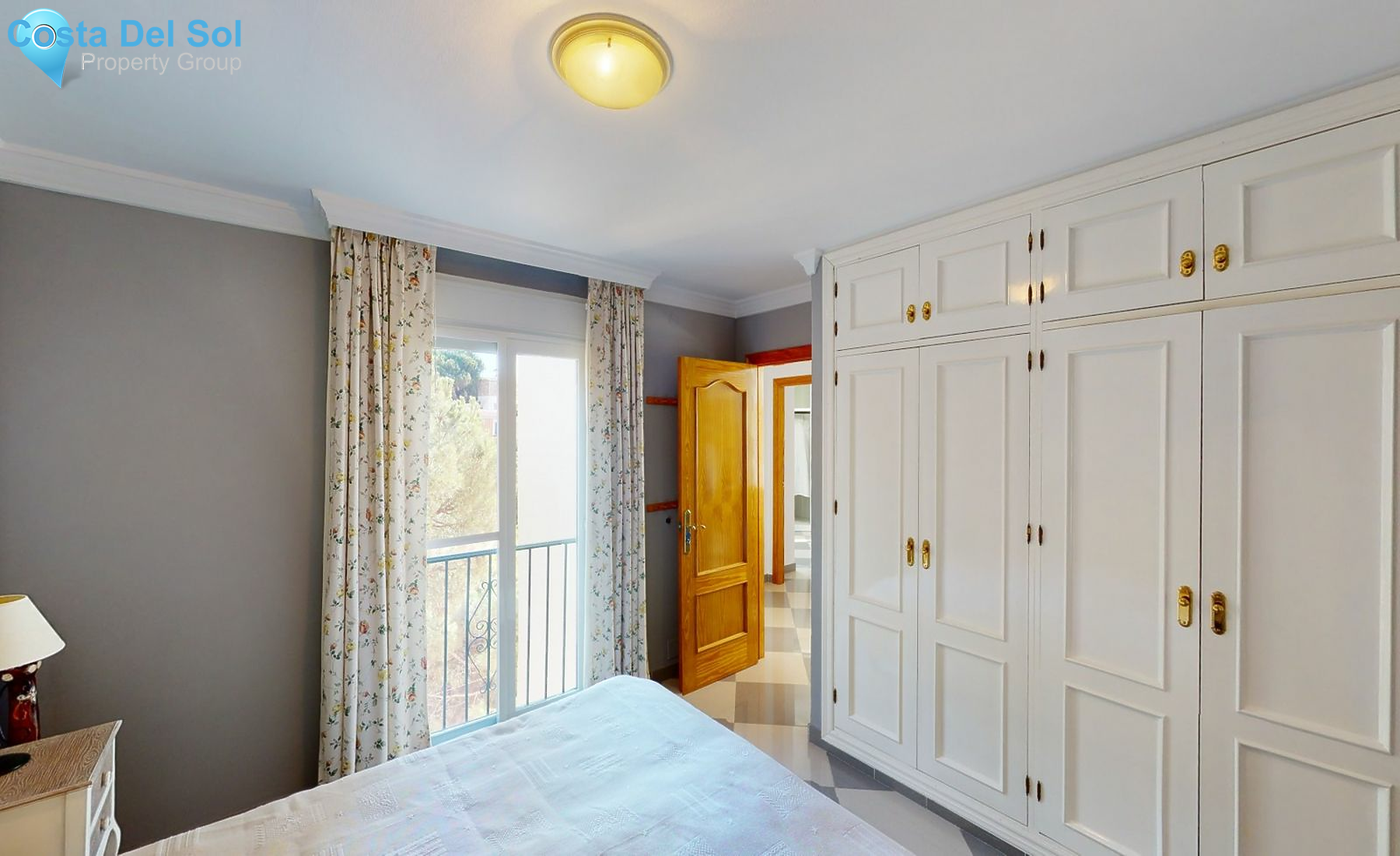 Middle Floor Apartment in Caleta de Vélez-1514078