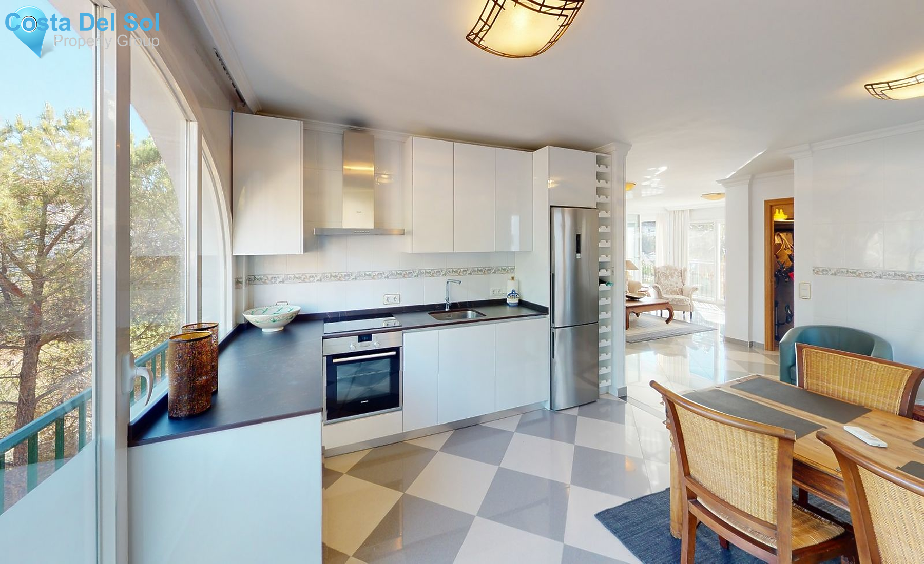 Middle Floor Apartment in Caleta de Vélez-1514070