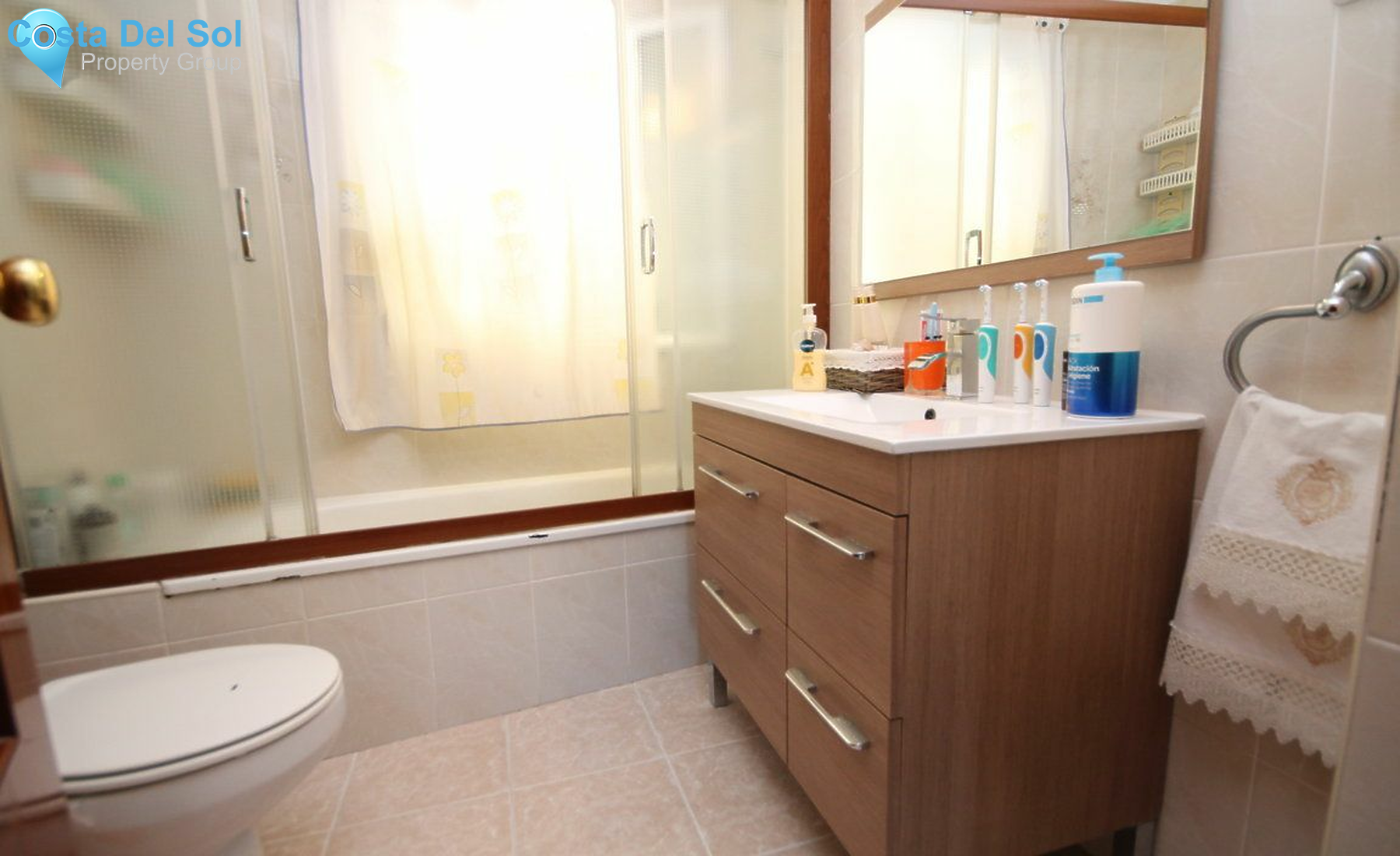 Middle Floor Apartment in Caleta de Vélez-1560441