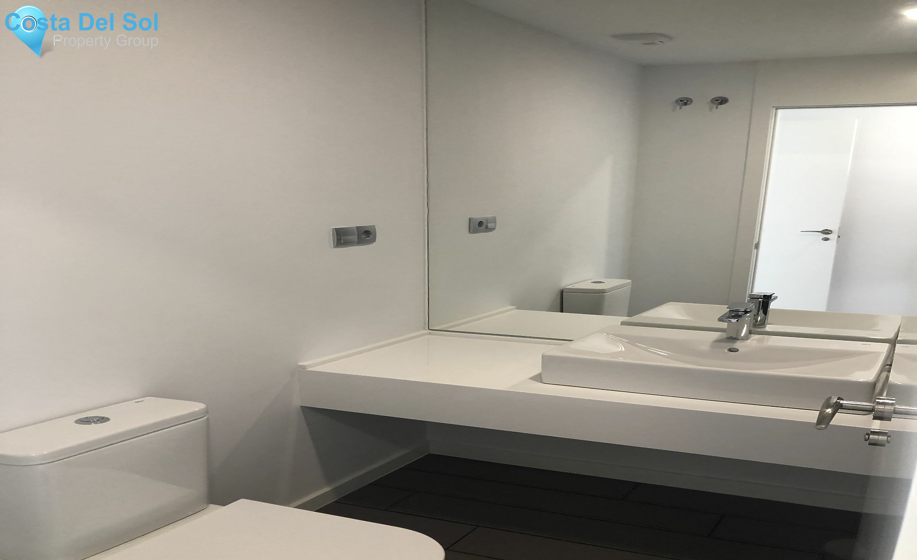 Middle Floor Apartment in Cancelada-1493806