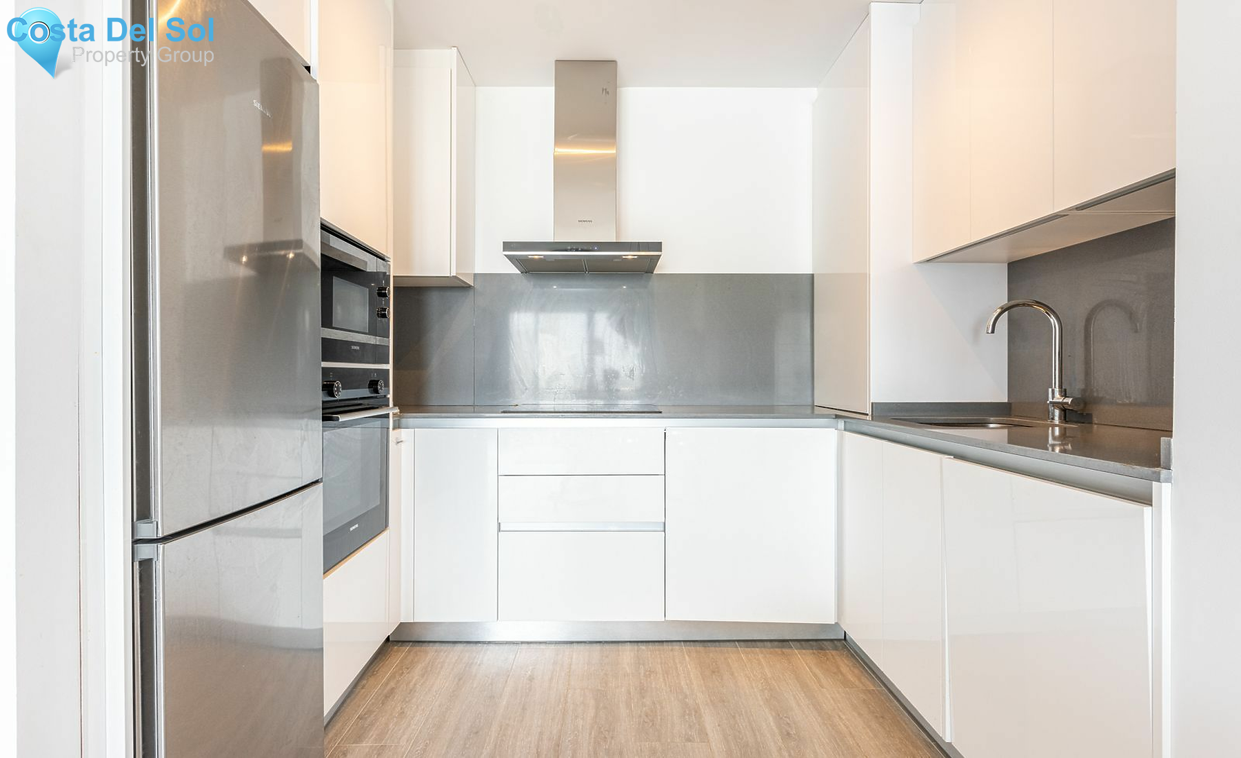 Middle Floor Apartment in Cancelada-1517408