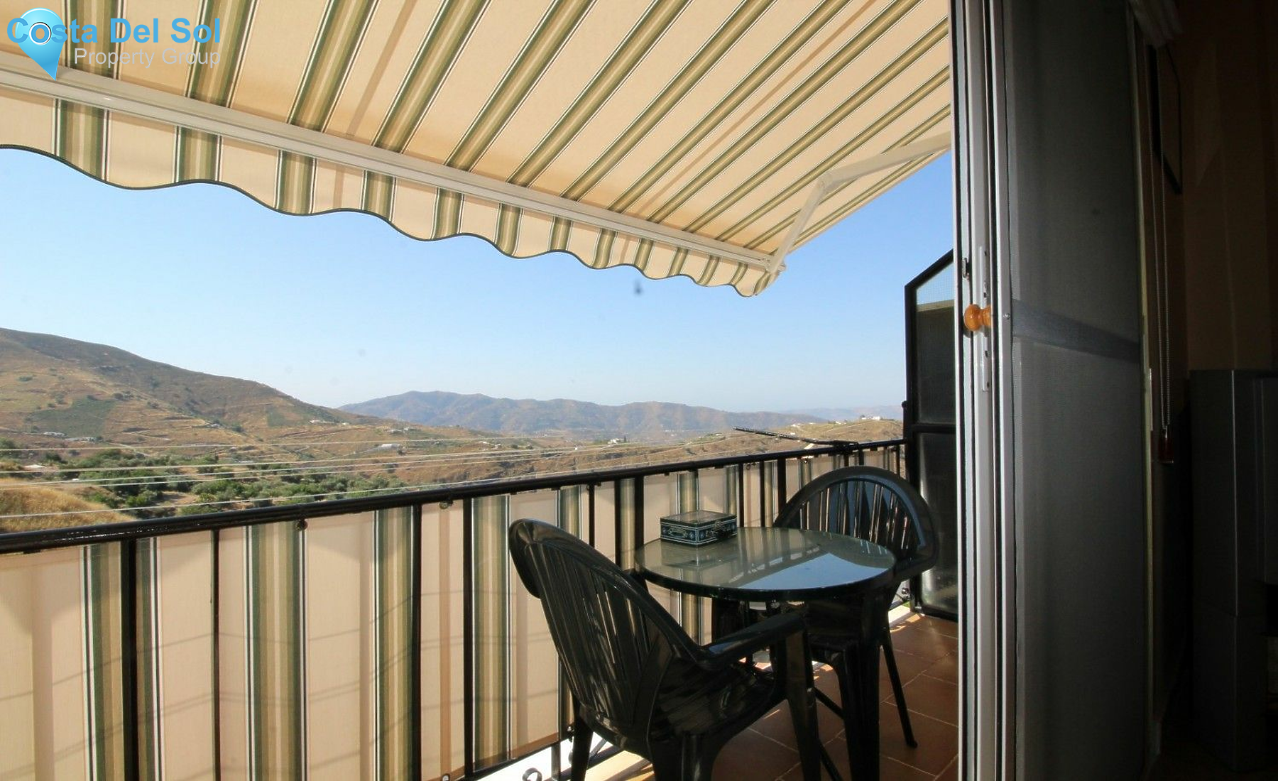Middle Floor Apartment in Canillas de Aceituno-1230474