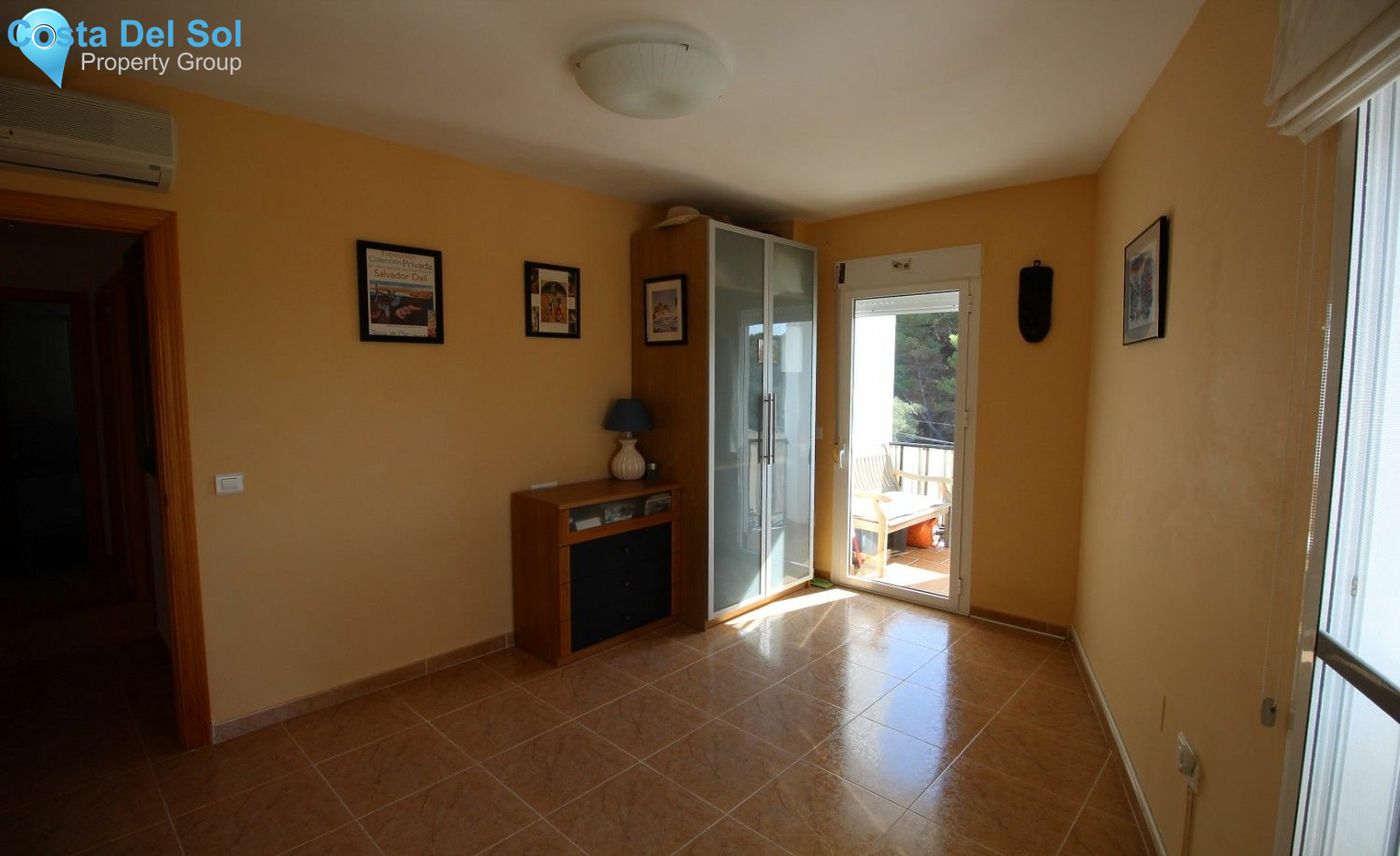 Middle Floor Apartment in Canillas de Aceituno-1230478