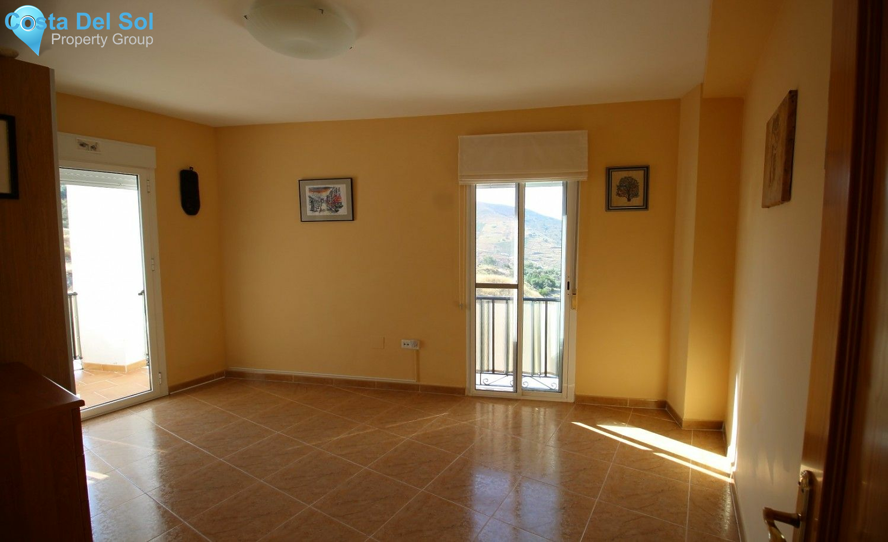Middle Floor Apartment in Canillas de Aceituno-1230481
