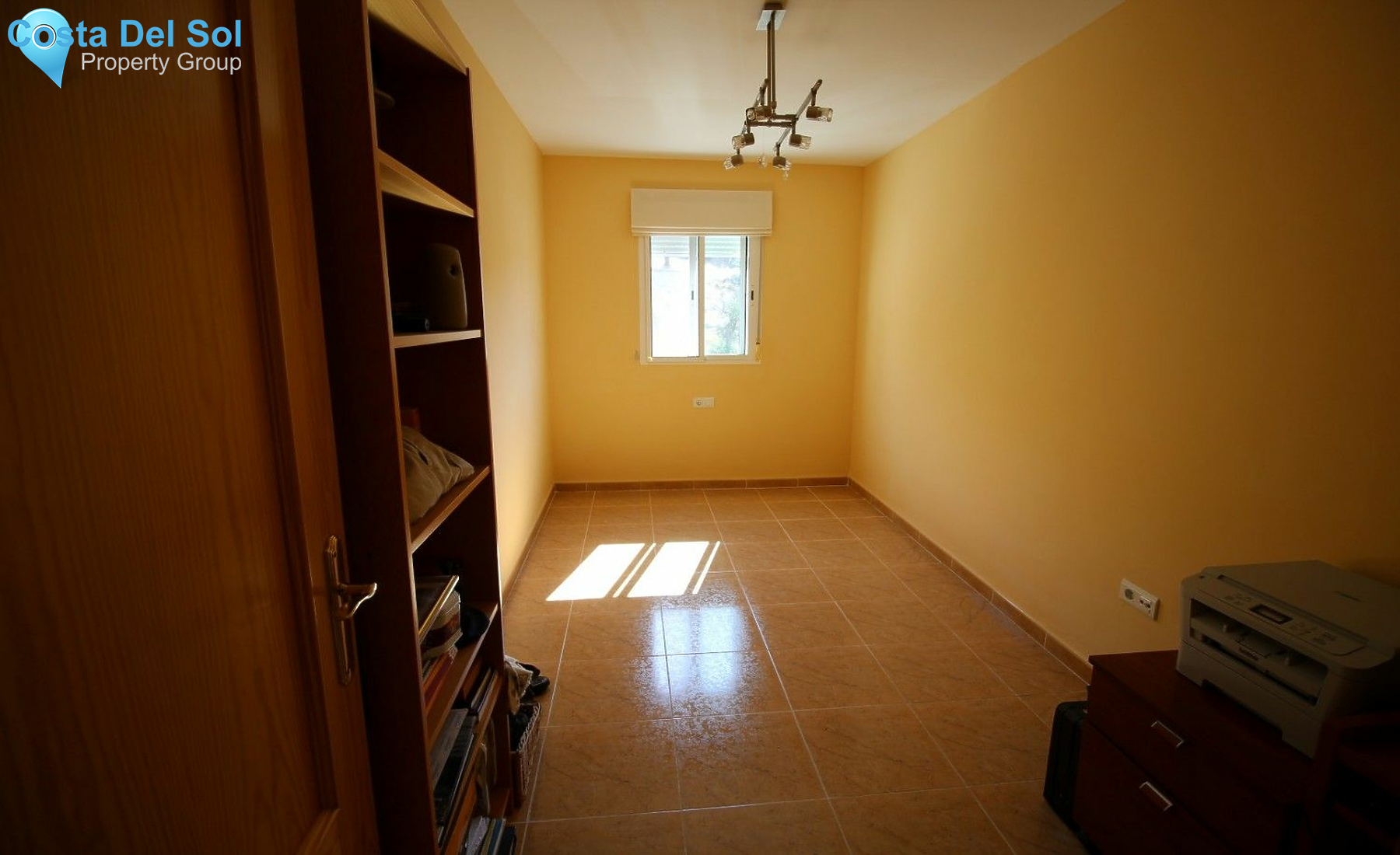 Middle Floor Apartment in Canillas de Aceituno-1230482