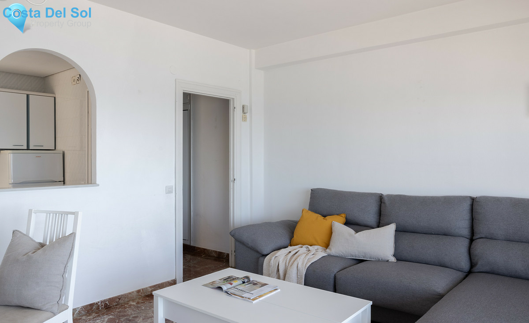 Middle Floor Apartment in Carvajal-1259307