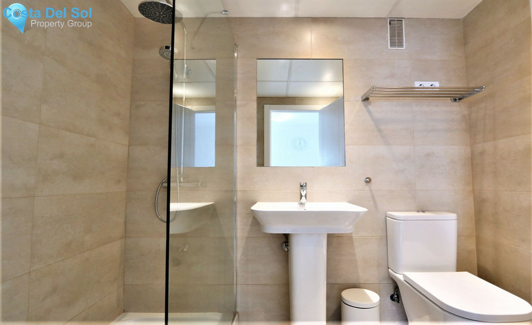 Middle Floor Apartment in Carvajal-1300303