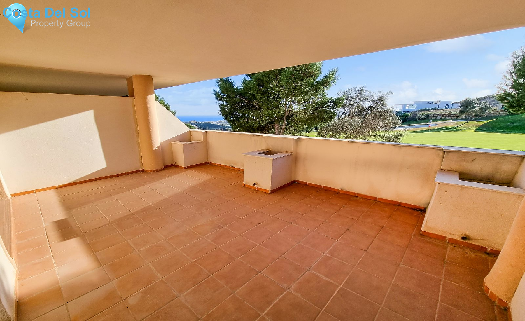 Middle Floor Apartment in Casares Playa