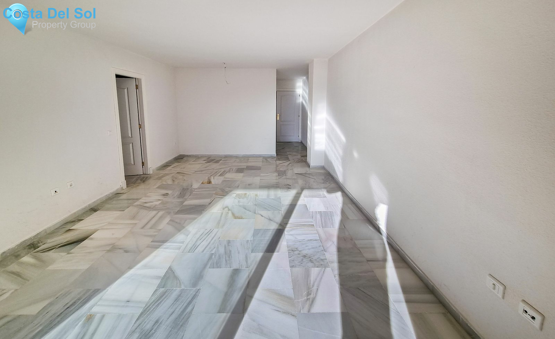 Middle Floor Apartment in Casares Playa-1211415