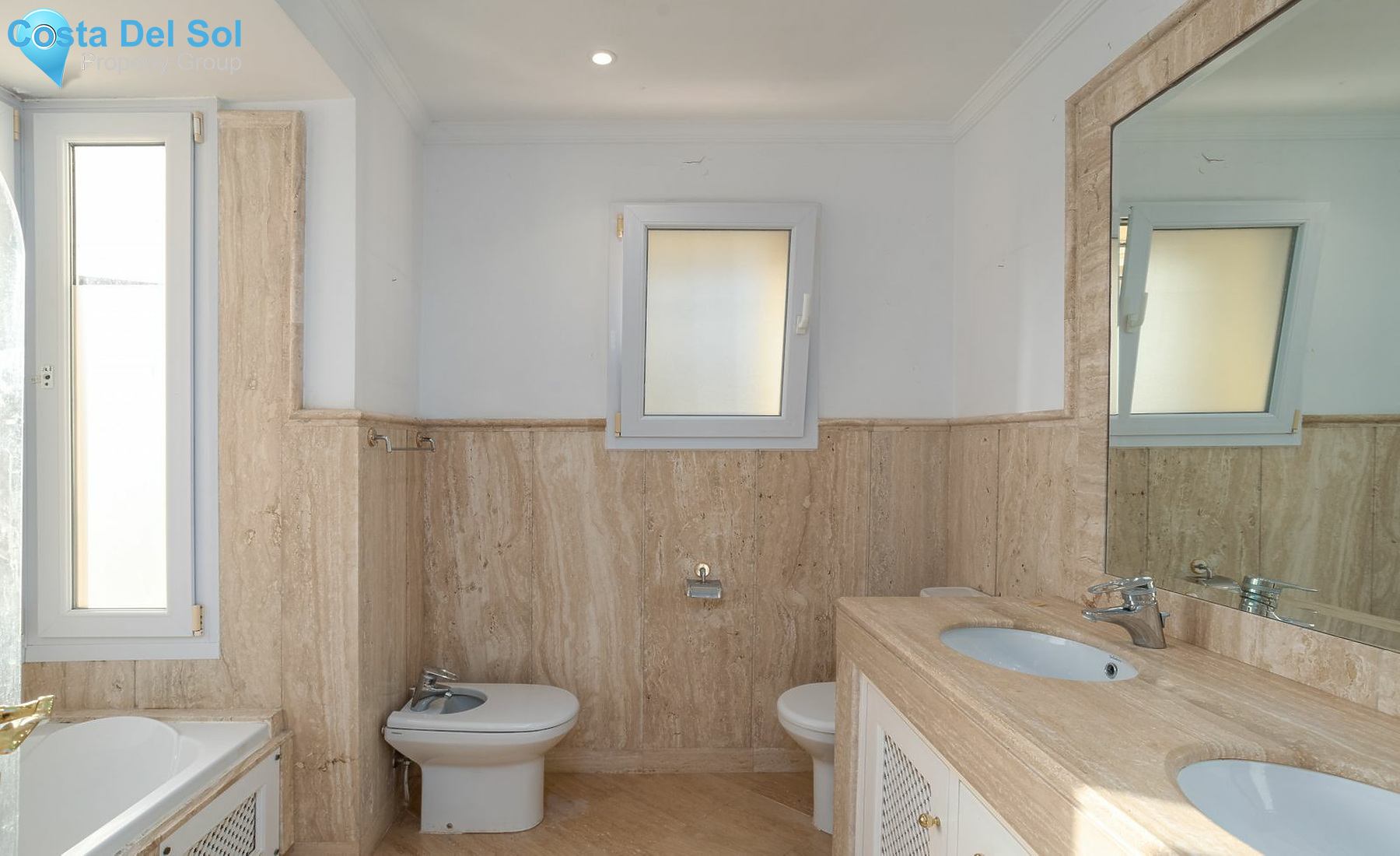 Middle Floor Apartment in Casares Playa-1516322