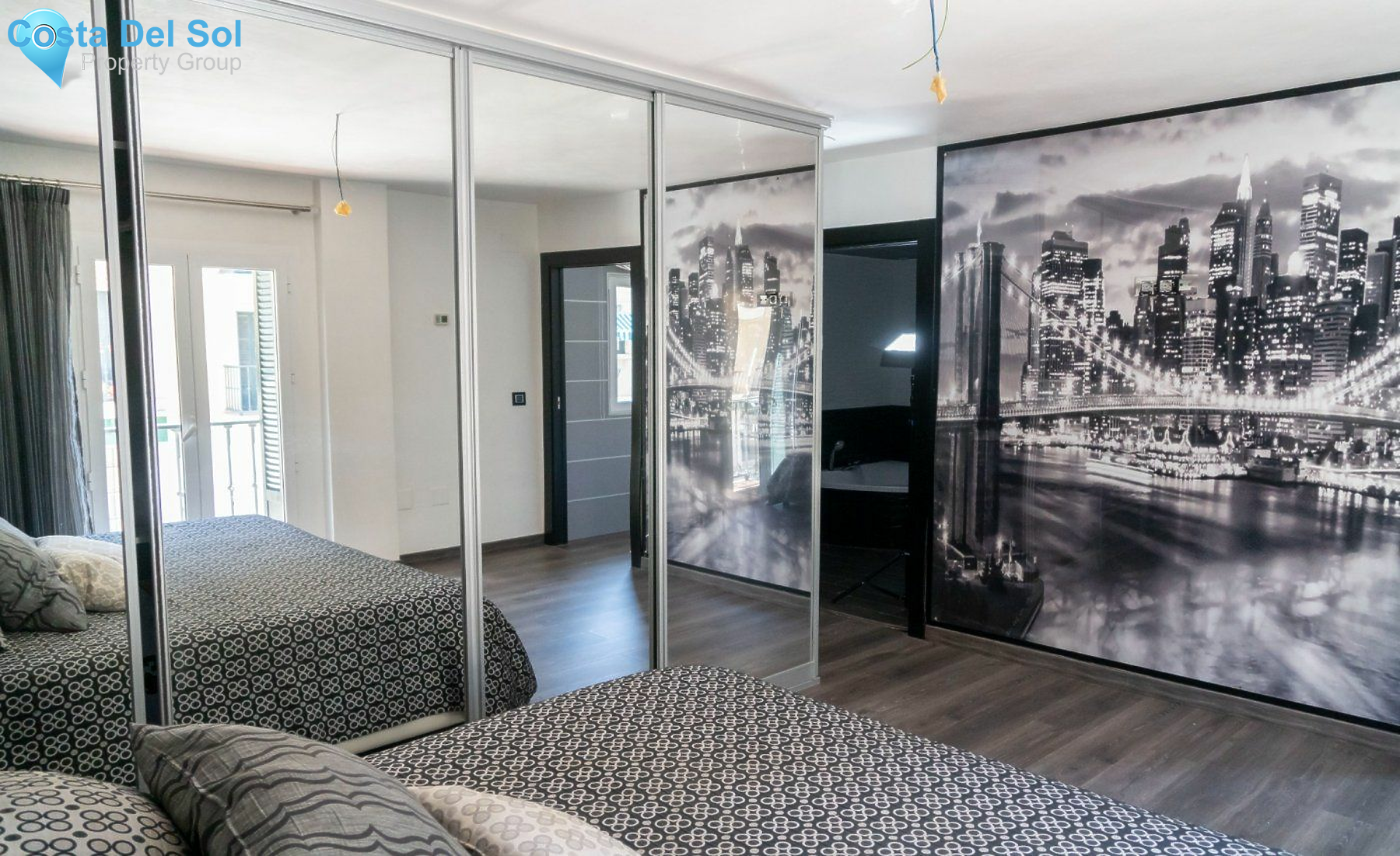 Middle Floor Apartment in Centro Histórico-1493528