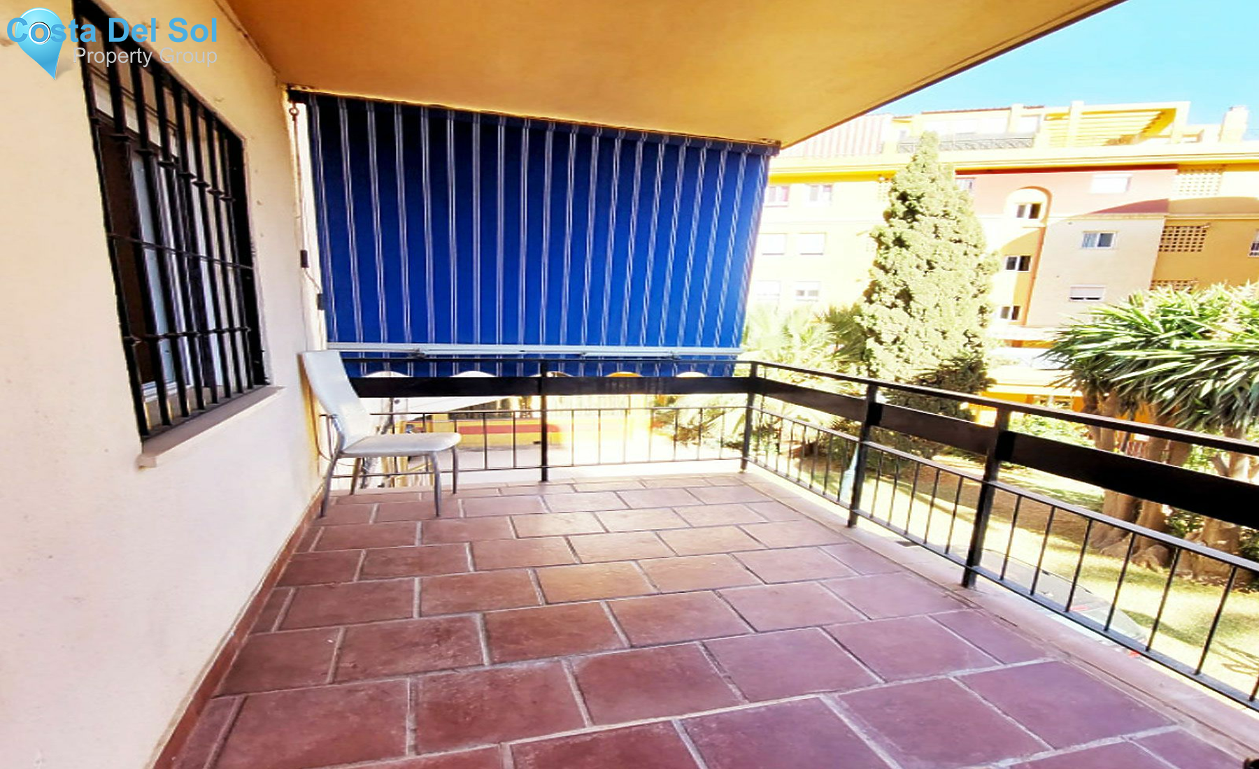 Middle Floor Apartment in Churriana-1515810