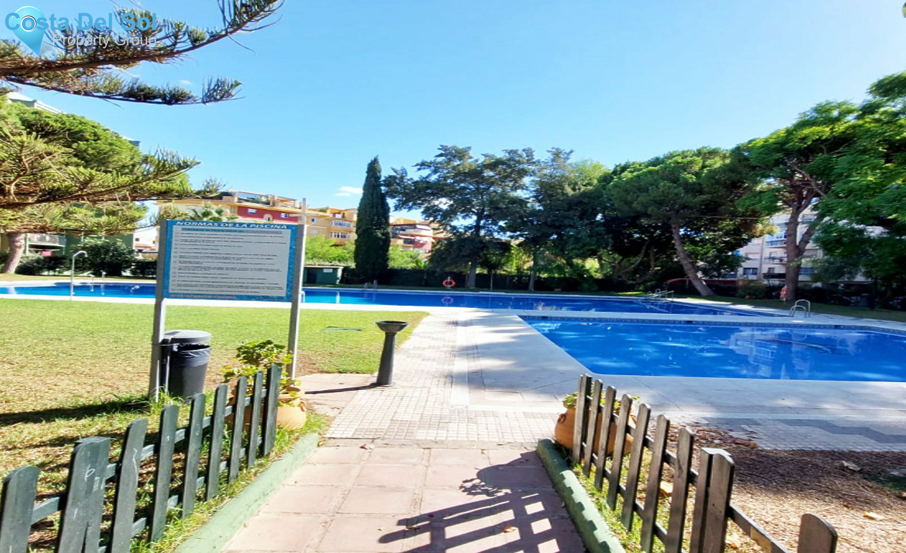 Middle Floor Apartment in Churriana-1515814